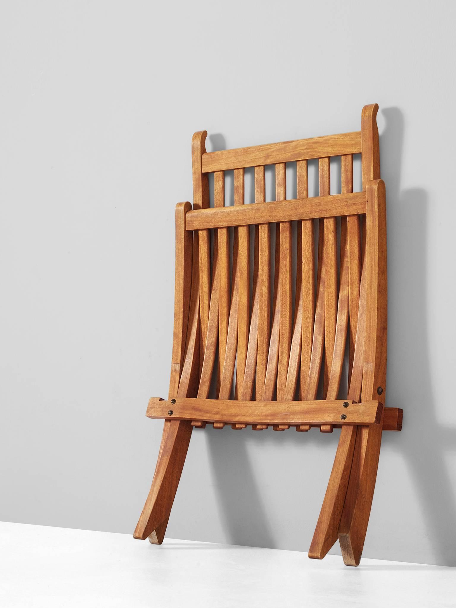 Hans Wegner Rare Folding Chair in Mahogany  In Good Condition In Waalwijk, NL