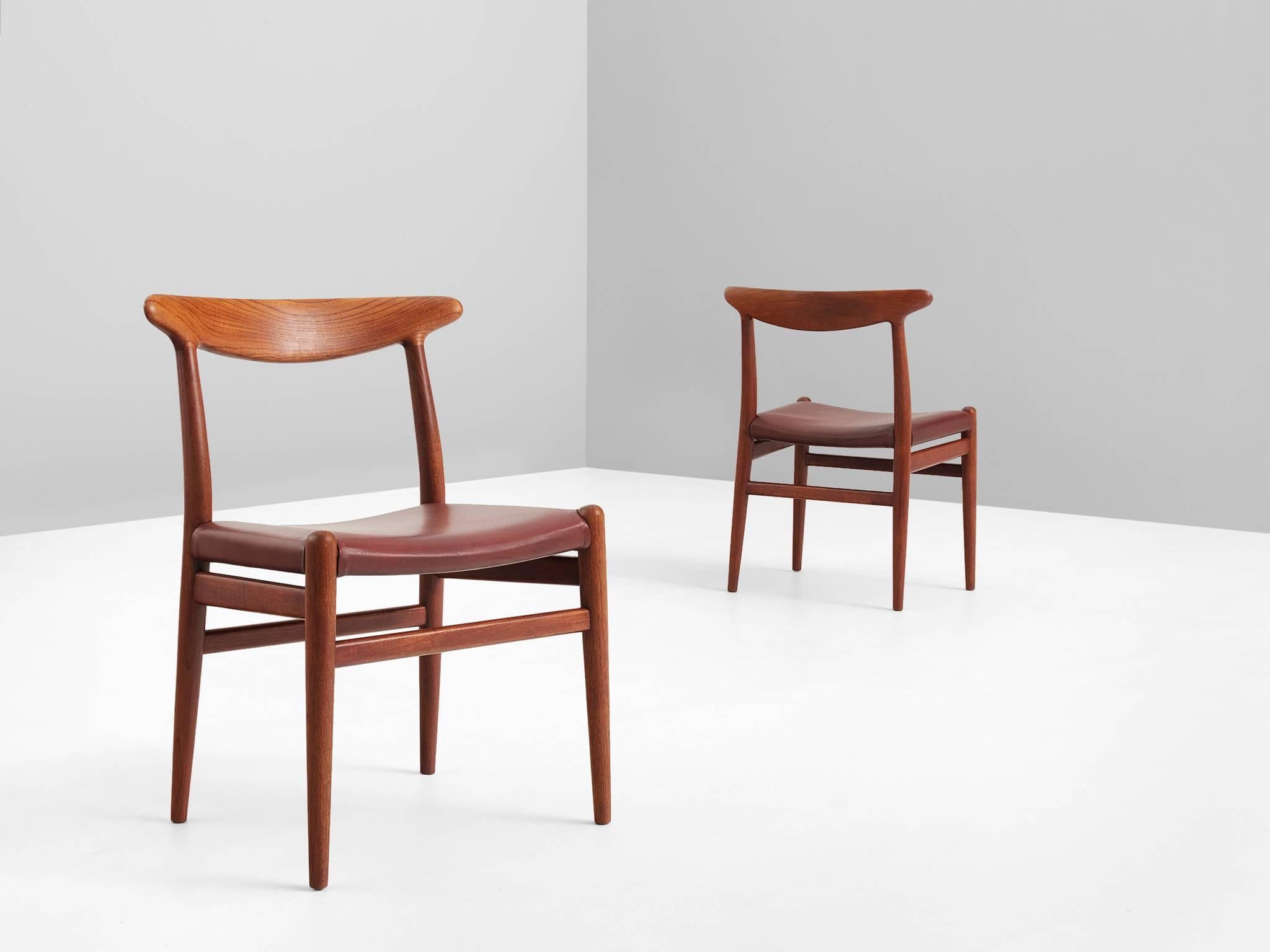 Scandinavian Modern Early Set of 12 Hans J. Wegner Chairs with Original Leather
