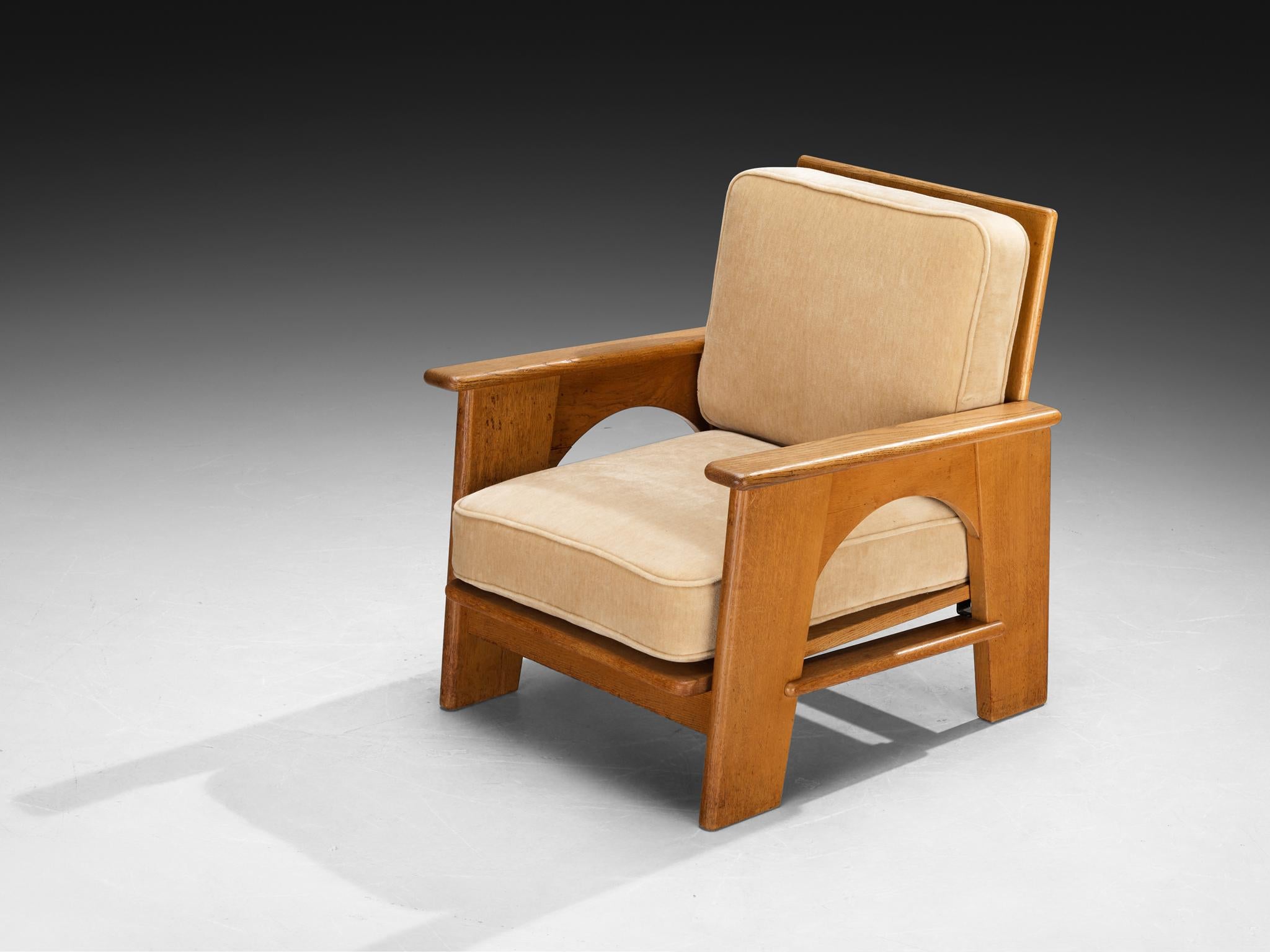 Bas van Pelt, lounge chair, oak, fabric, the Netherlands, 1930s/1940s

This elegant lounge chair is designed by Dutch designer Bas van Pelt and produced in the Netherlands during the 1930s or 1940s. Crafted from solid oak, the chairs reflect Van