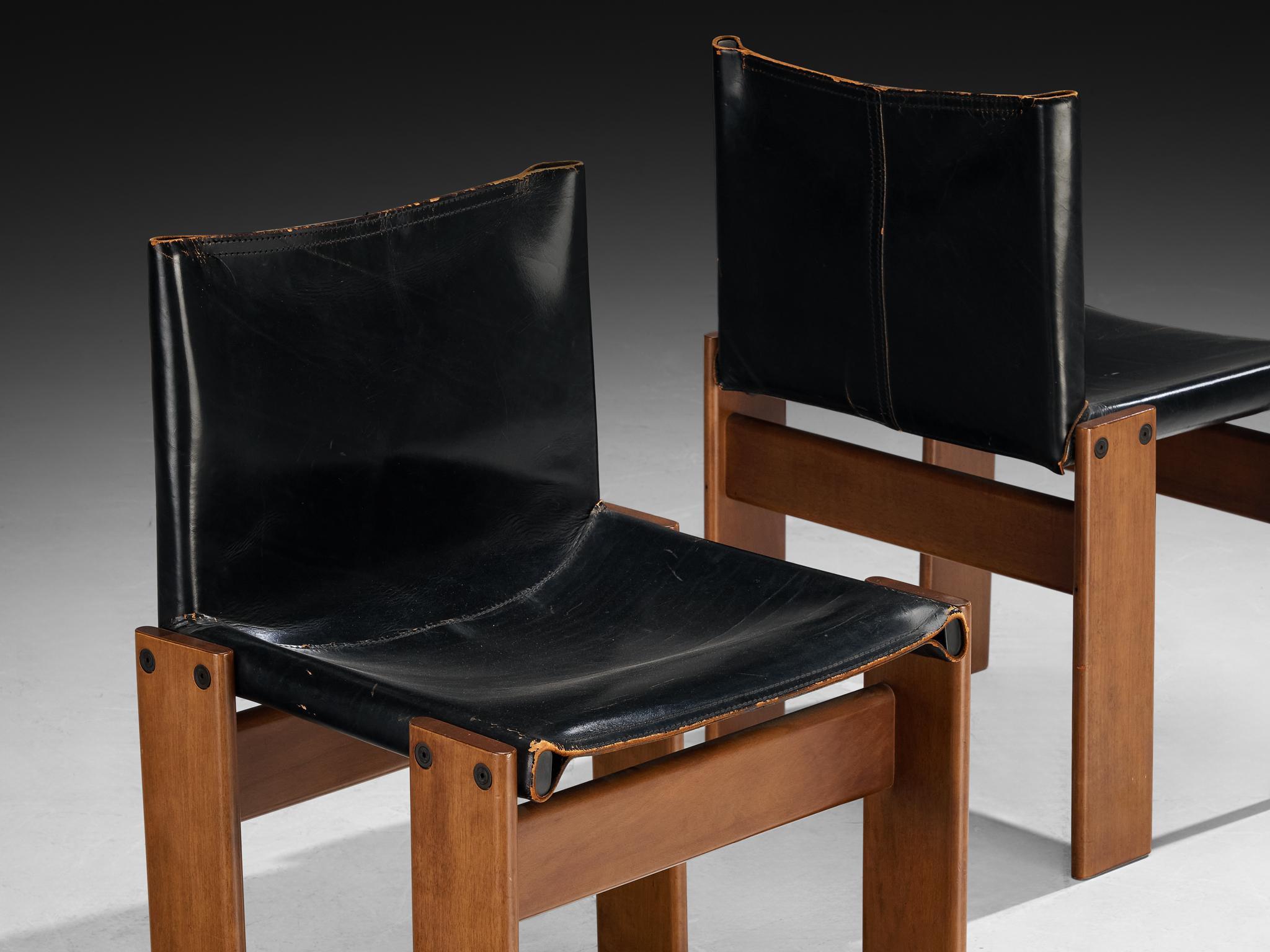 Afra & Tobia Scarpa for Molteni Set of Six 'Monk' Dining Chairs in Walnut and Leather (Moderne der Mitte des Jahrhunderts) im Angebot