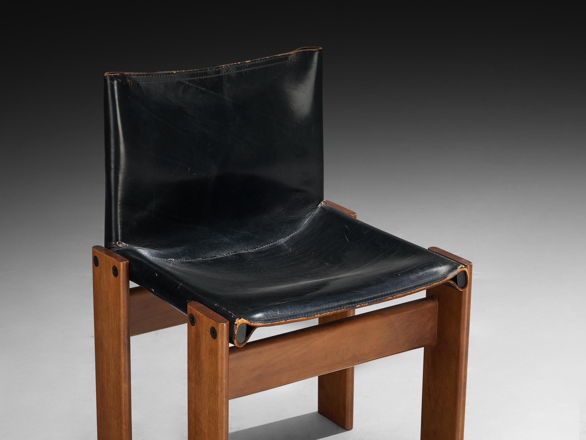 Afra & Tobia Scarpa for Molteni Set of Six 'Monk' Dining Chairs in Walnut and Leather (Ende des 20. Jahrhunderts) im Angebot