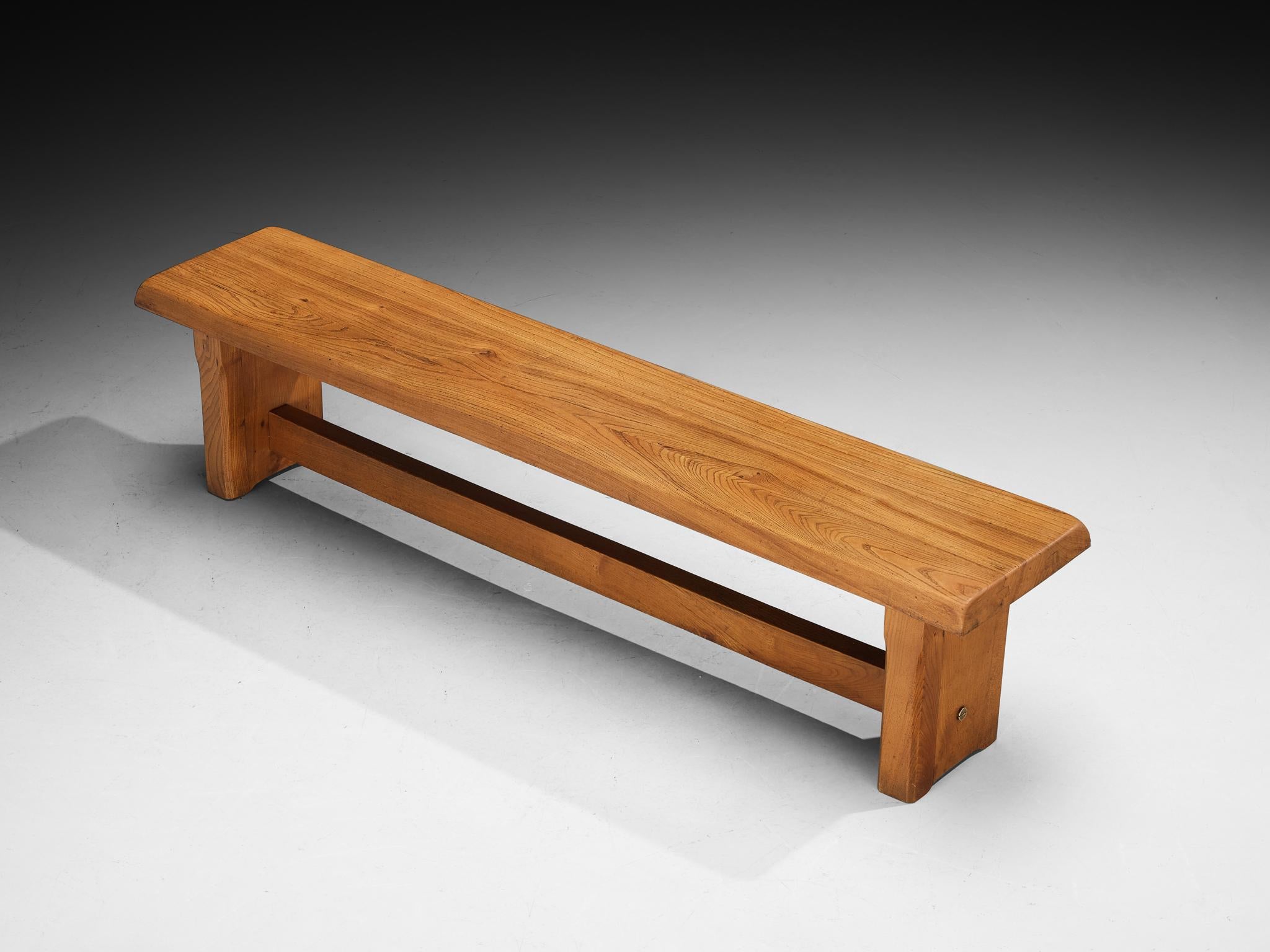 Pierre CIRCA, banc, modèle 'S14B', orme massif, France, design circa 1960

Superbe banc 'S14B' conçu par Pierre Chapo, connu pour son utilisation caractéristique du bois d'orme massif et pour son engagement en faveur de principes de conception et de