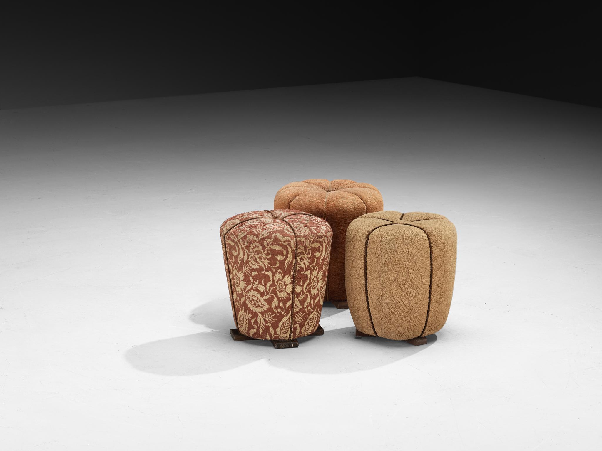 Art déco Tabourets Jindrich Halabala en tissu d'ameublement décoratif en vente