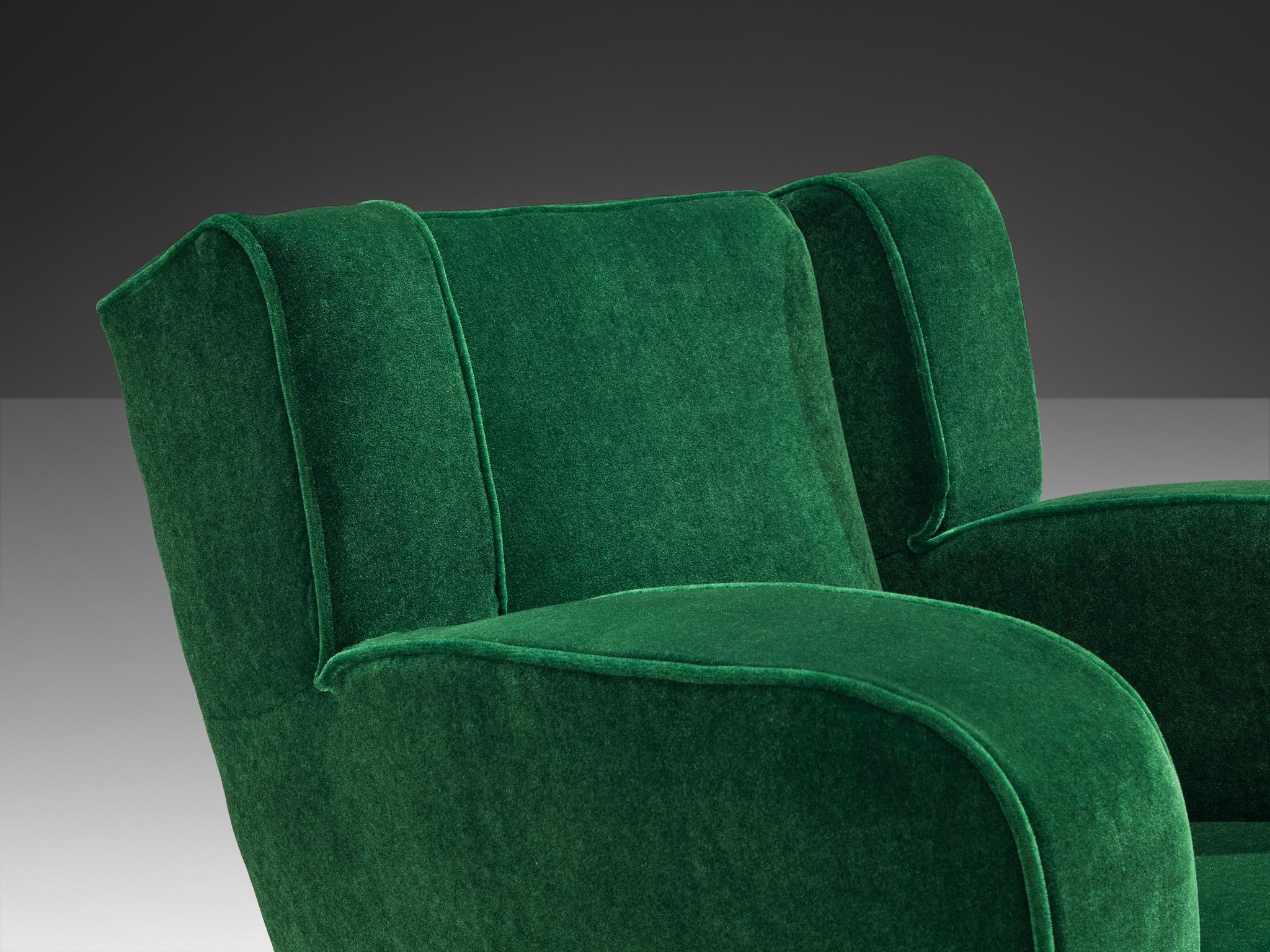 Paire de chaises longues modernes du milieu du siècle en mohair vert forêt par Pierre Frey en vente 2