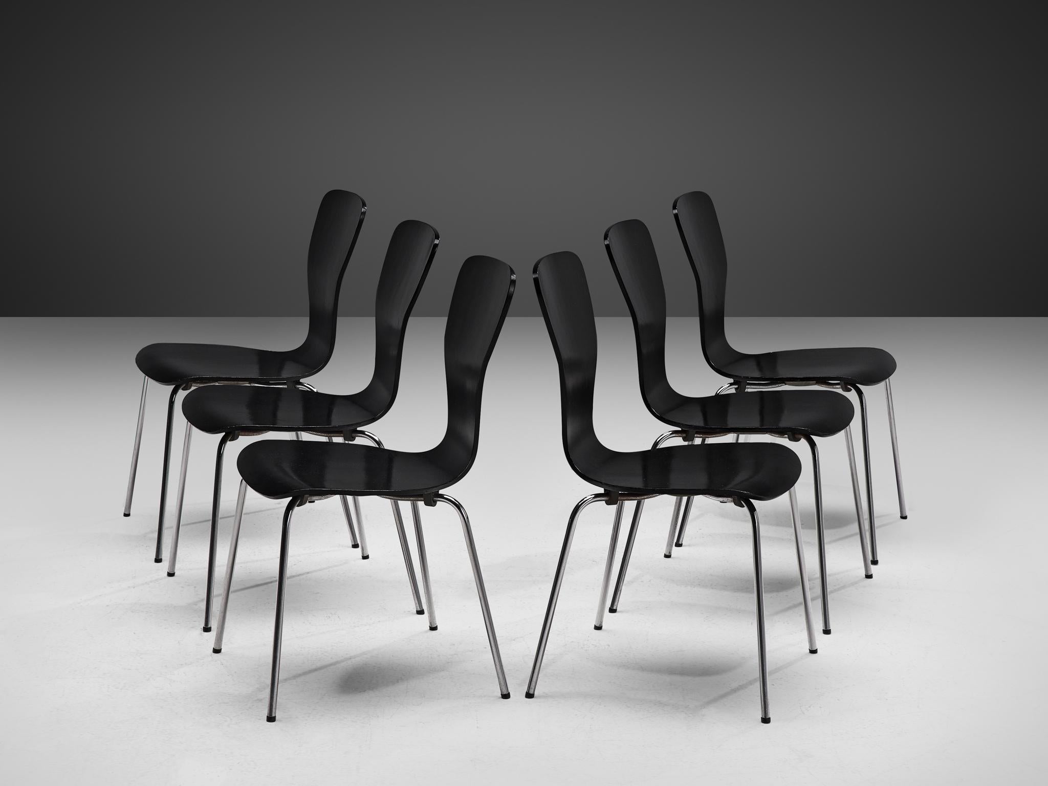 Tapio Wirkkala pour Asko Chaises de salle à manger 'Nikke' en contreplaqué laqué noir Bon état - En vente à Waalwijk, NL