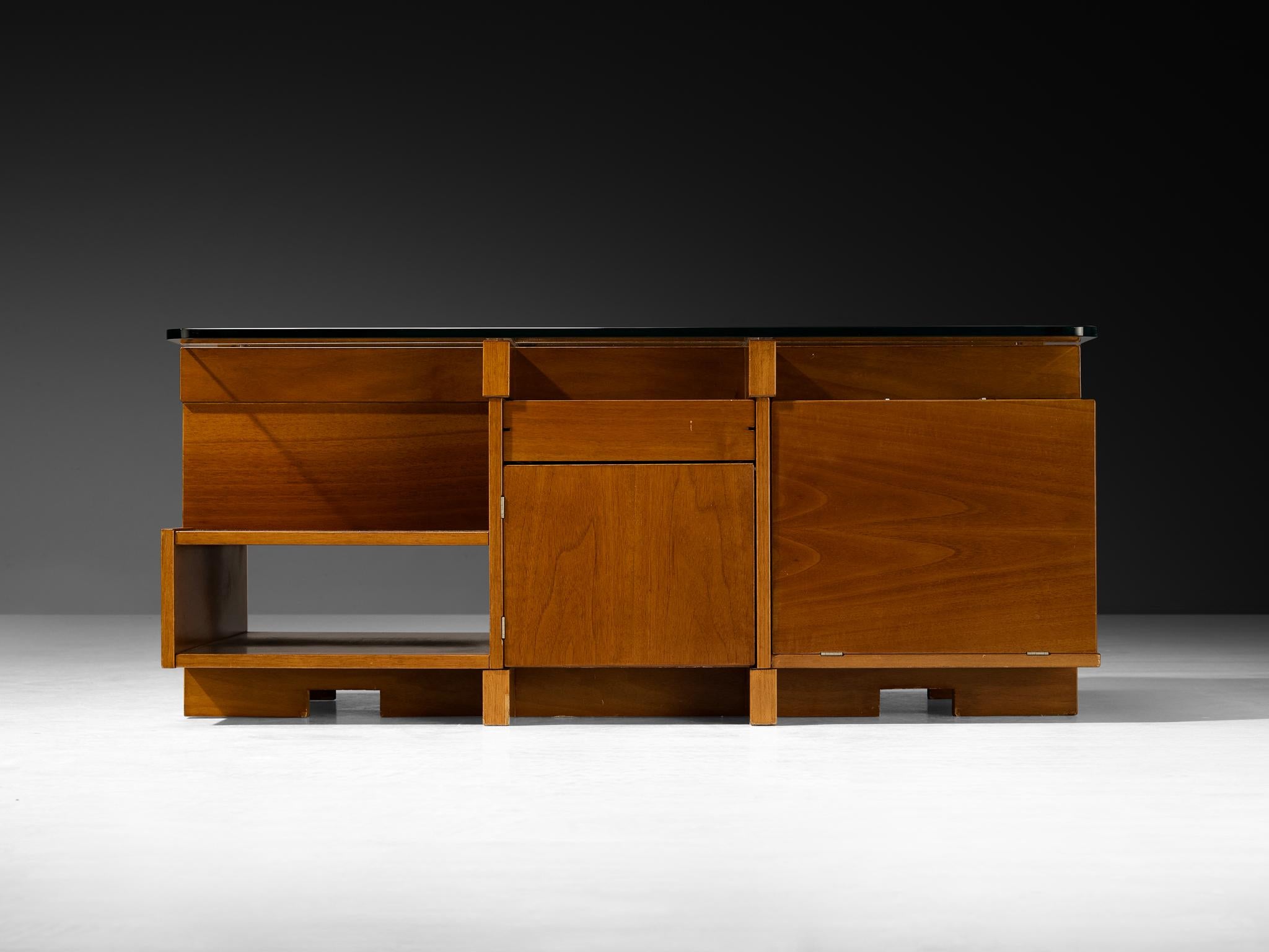 1970s Italian Assymetrical Grid Coffee Table in Walnut and Glass For Sale 3