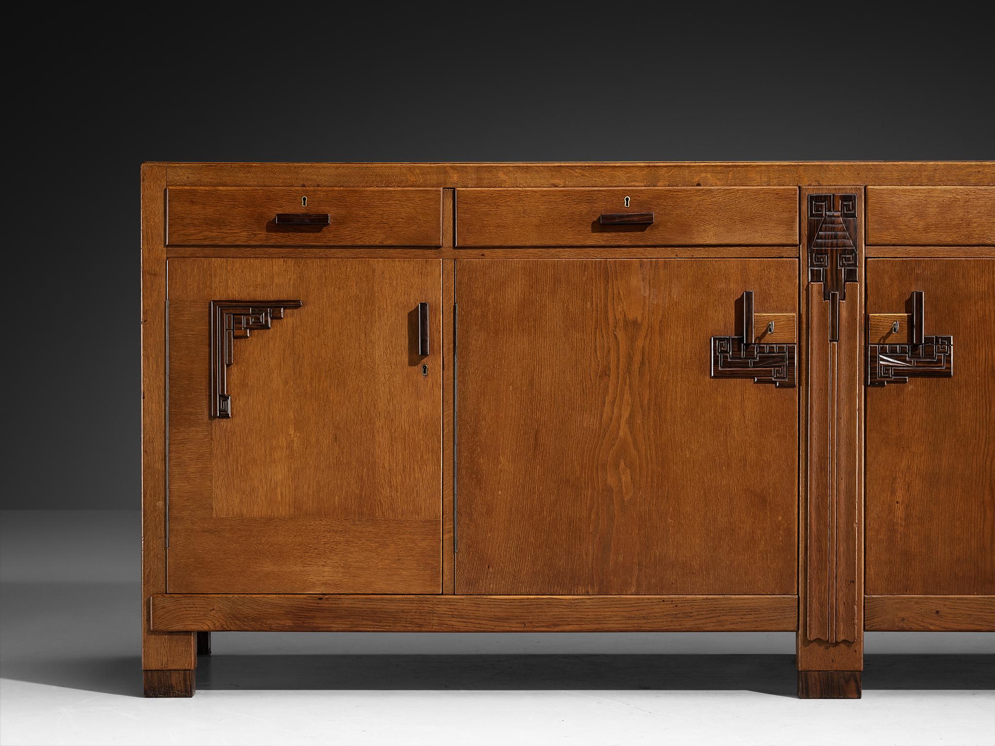 Amsterdamse School Sideboard in Oak and Coromandel In Good Condition For Sale In Waalwijk, NL