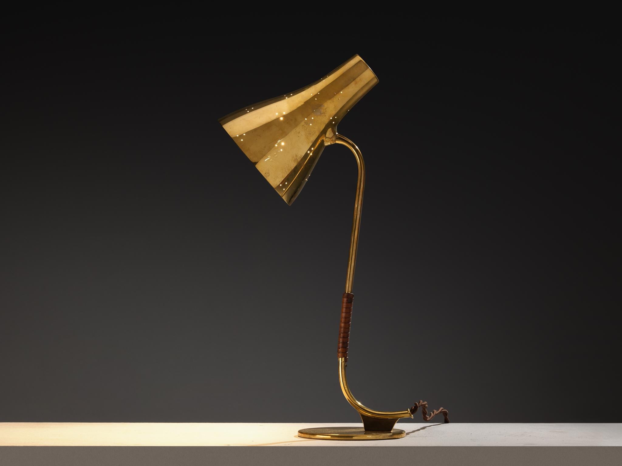 Finnish Paavo Tynell for Taito Oy '9212A' Table Lamp in Brass and Leather For Sale