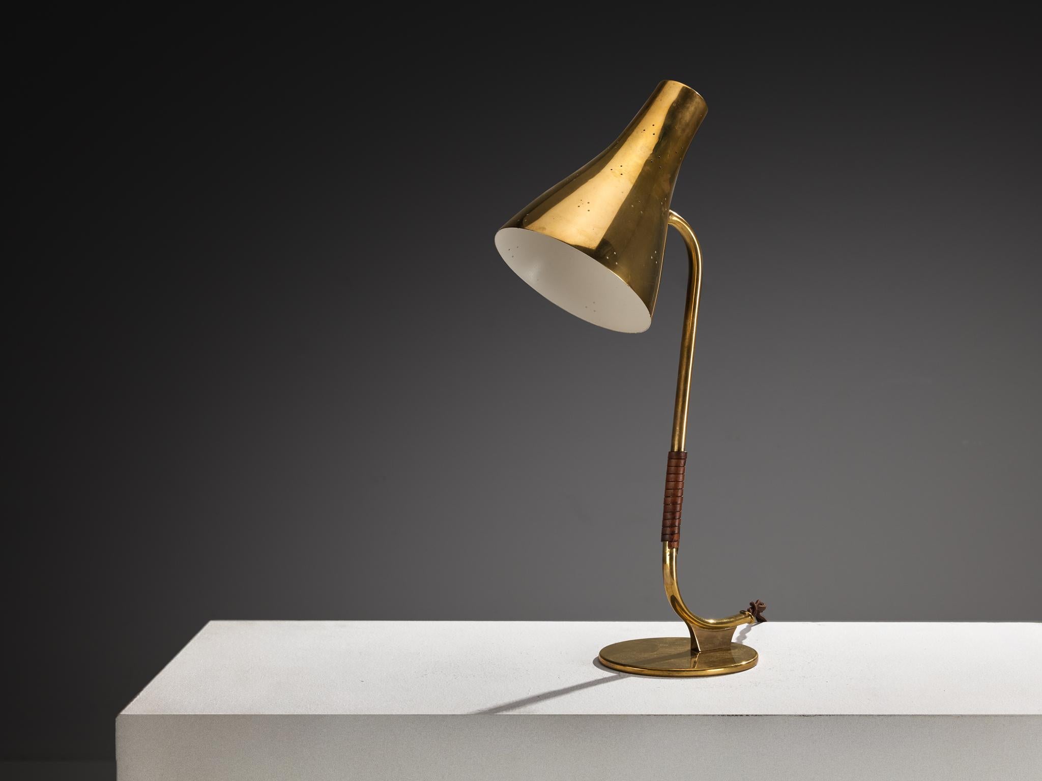 Paavo Tynell for Taito Oy '9212A' Table Lamp in Brass and Leather For Sale 2