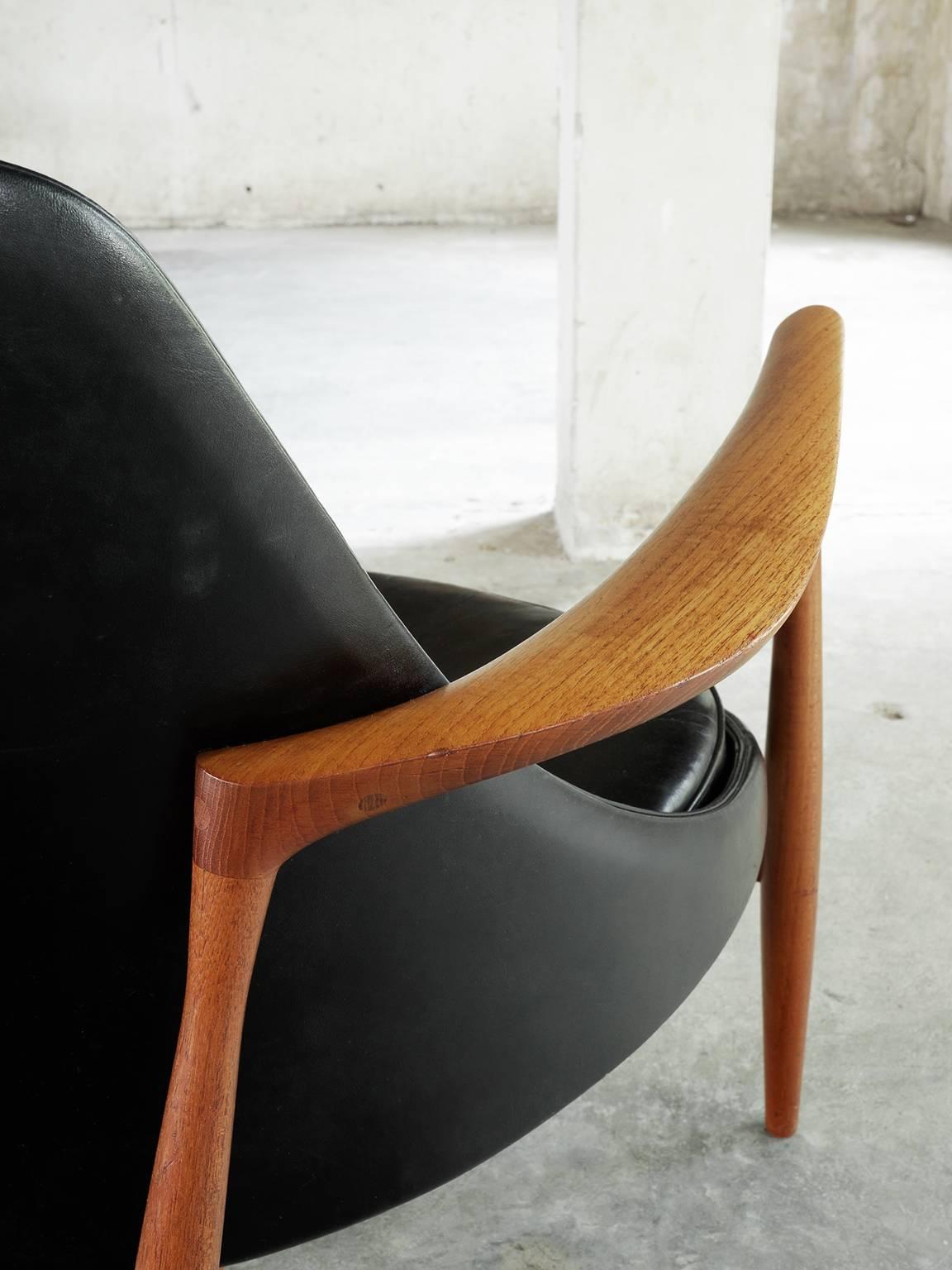 Set of Two Elizabeth Chairs in Patinated Black Leather by Ib Kofod-Larsen 3