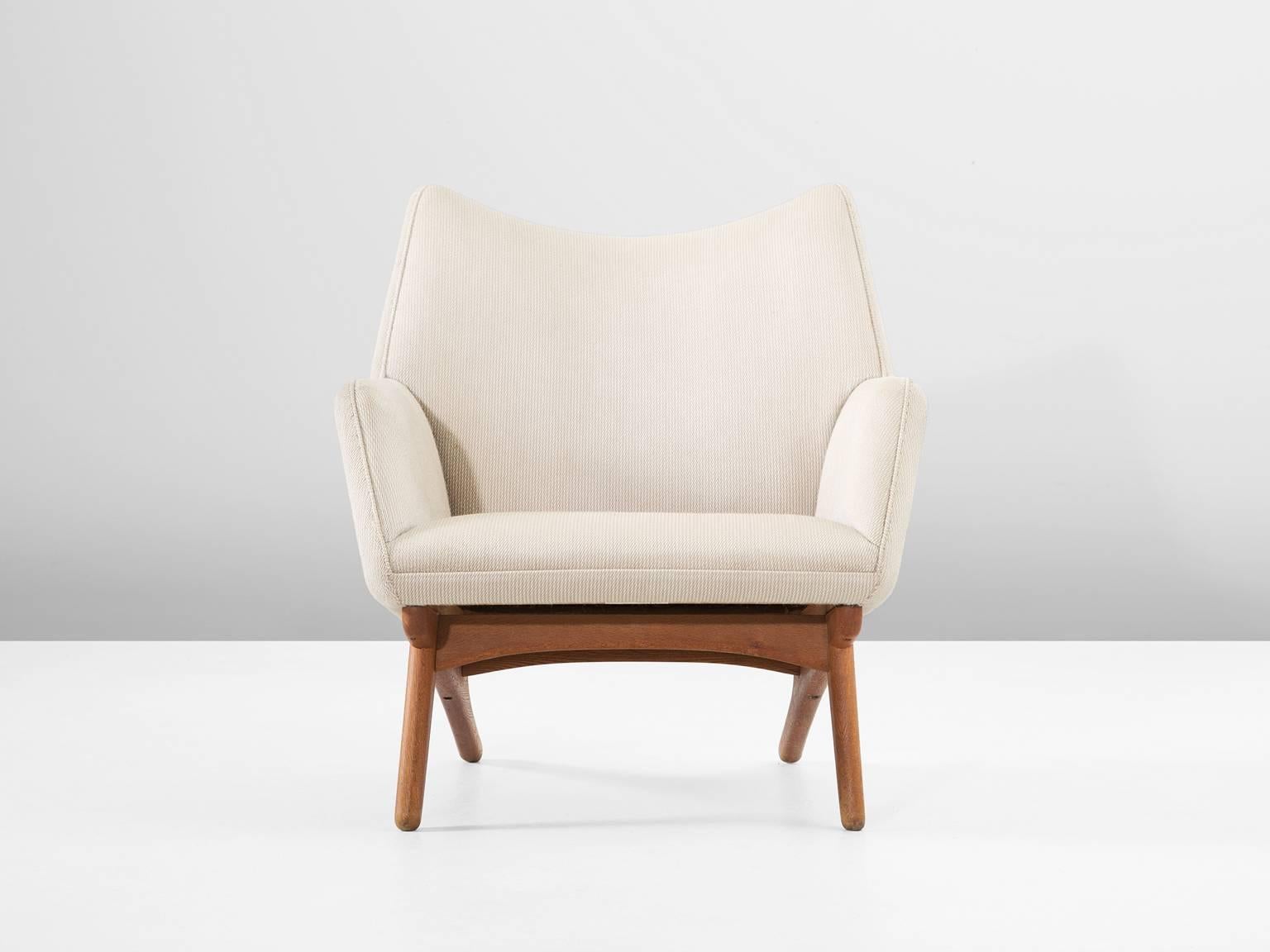 Scandinavian Modern Danish Lounge Chair in Off-White Upholstery