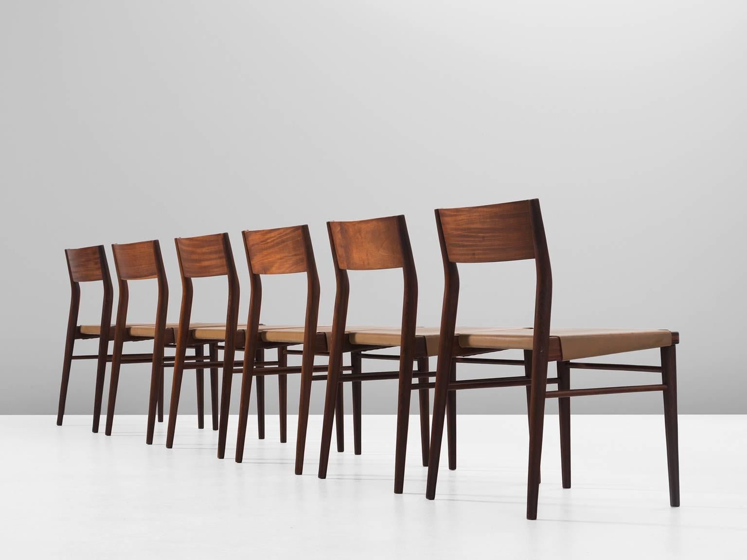 Set of Six Italian Dining Chairs in Mahogany and Natural Leather In Excellent Condition In Waalwijk, NL