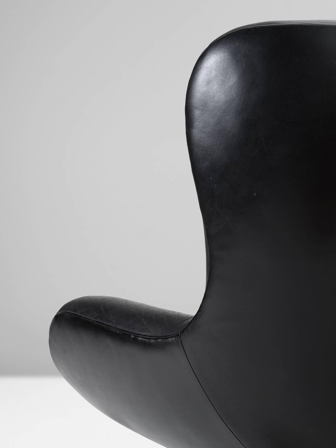 Mid-20th Century Illum Wikkelsø Lounge Chair and Ottoman in Black Leather