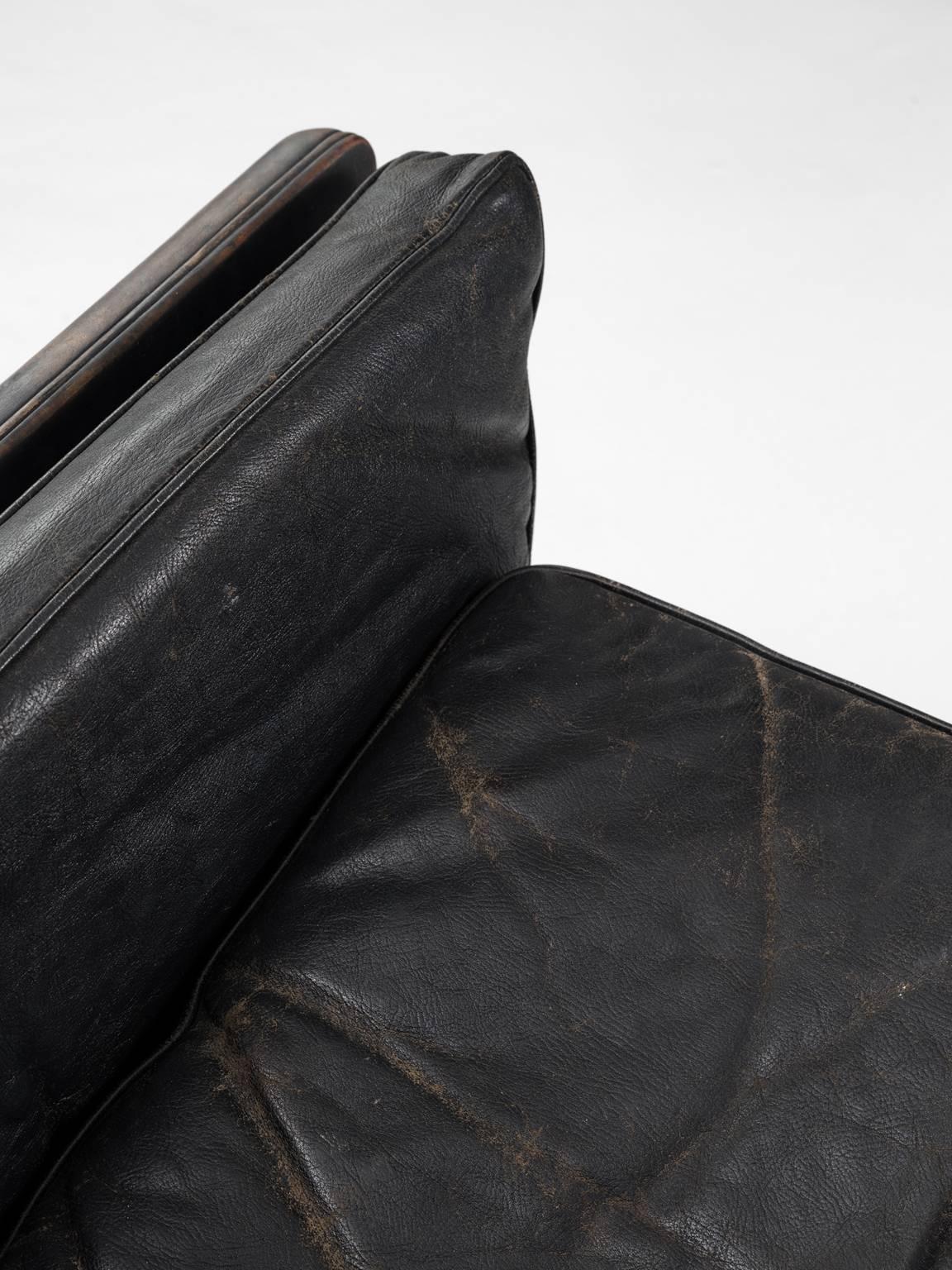 Illum Wikkelsø Pair of Black Leather 'Pyramid' Lounge Chairs 2