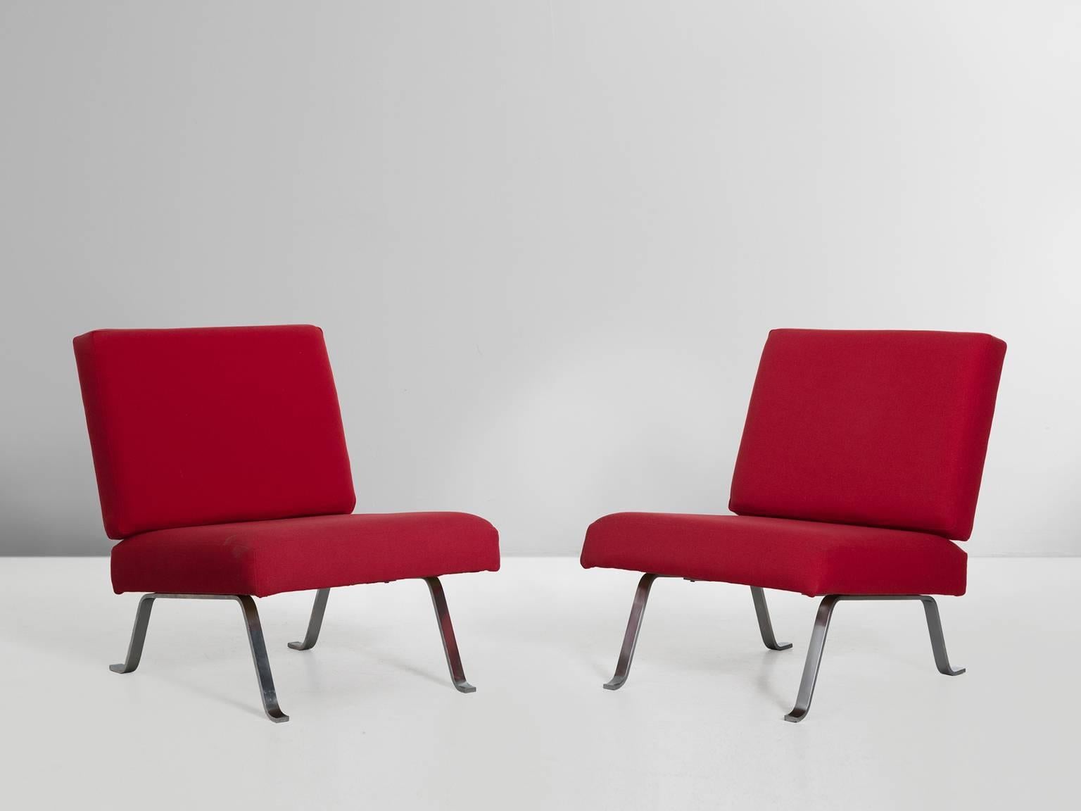 Set of two easy chairs, in steel and fabric by Hein Salomonson for AP Originals, the Netherlands, 1960s.

Set of two lounge chairs by designer Hein Salomonson for the Dutch manufacturer Polak. These chairs have a very modern expression. The design