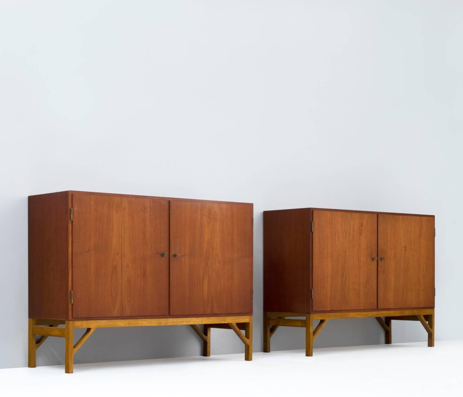 Mid-Century Modern Børge Mogensen A232 Cabinet in Teak and Oak