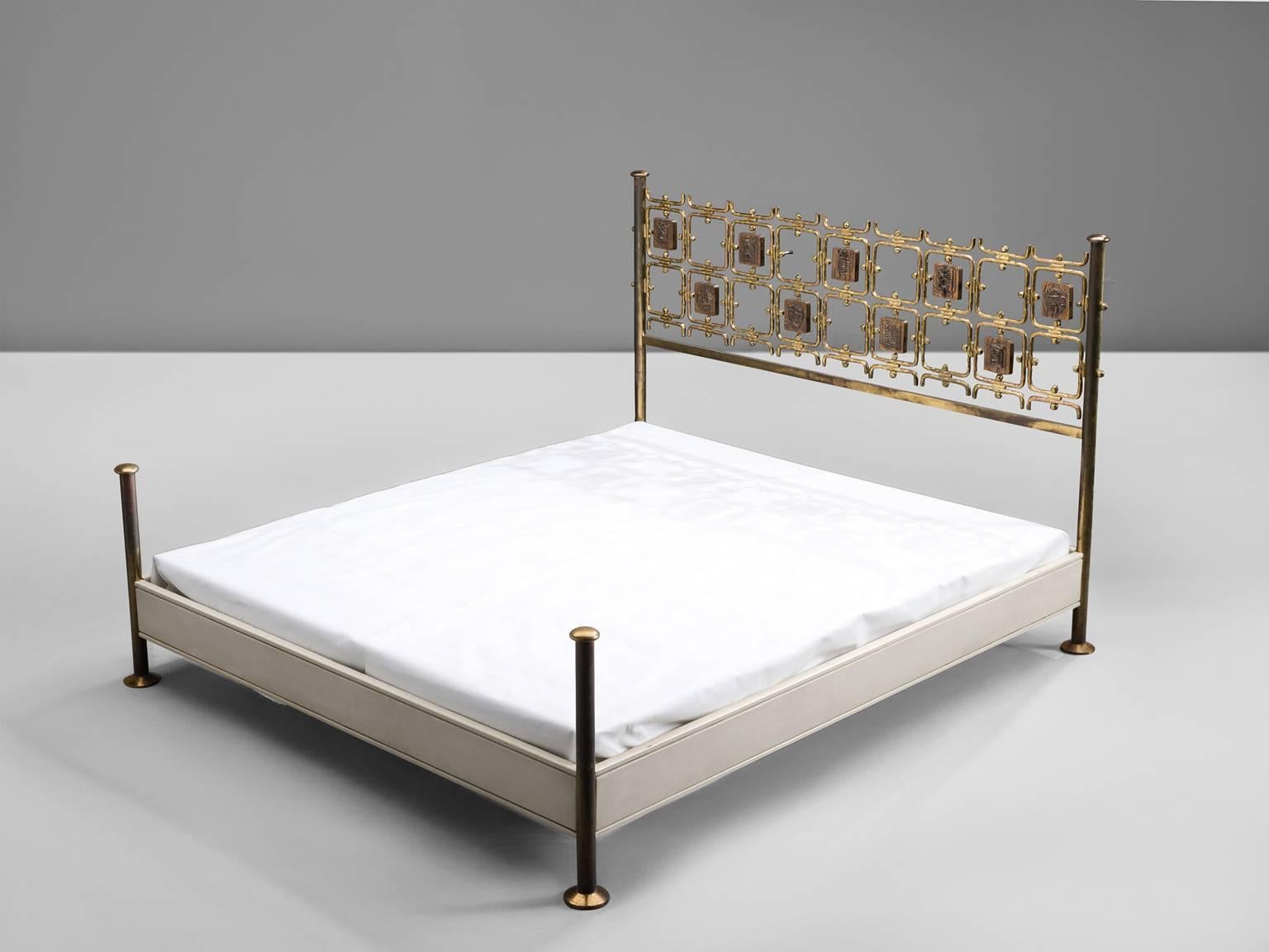 Mid-Century Modern Osvaldo Borsani and Arnaldo Pomodoro Bed for Tecno