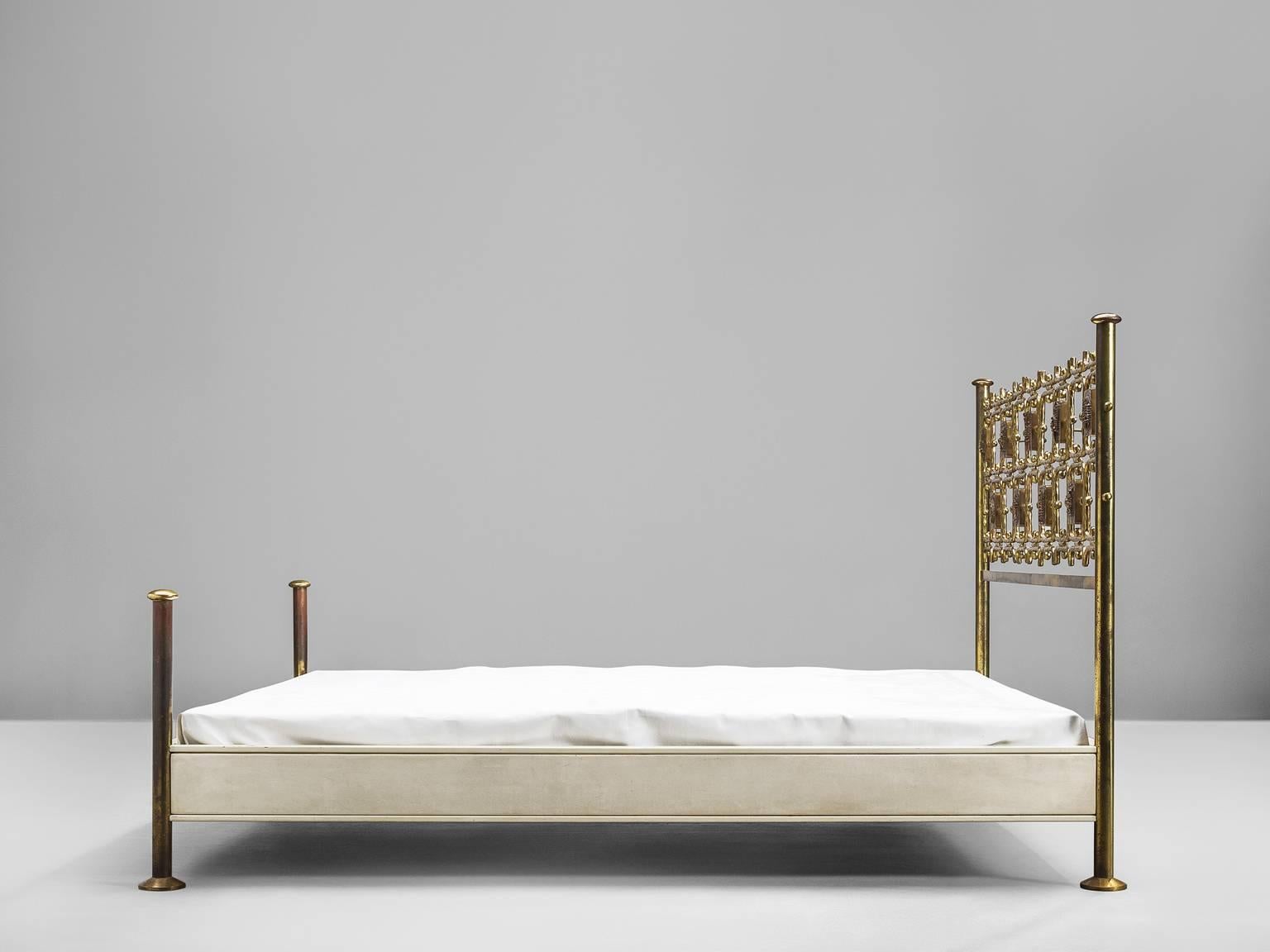 Italian Osvaldo Borsani and Arnaldo Pomodoro Bed for Tecno