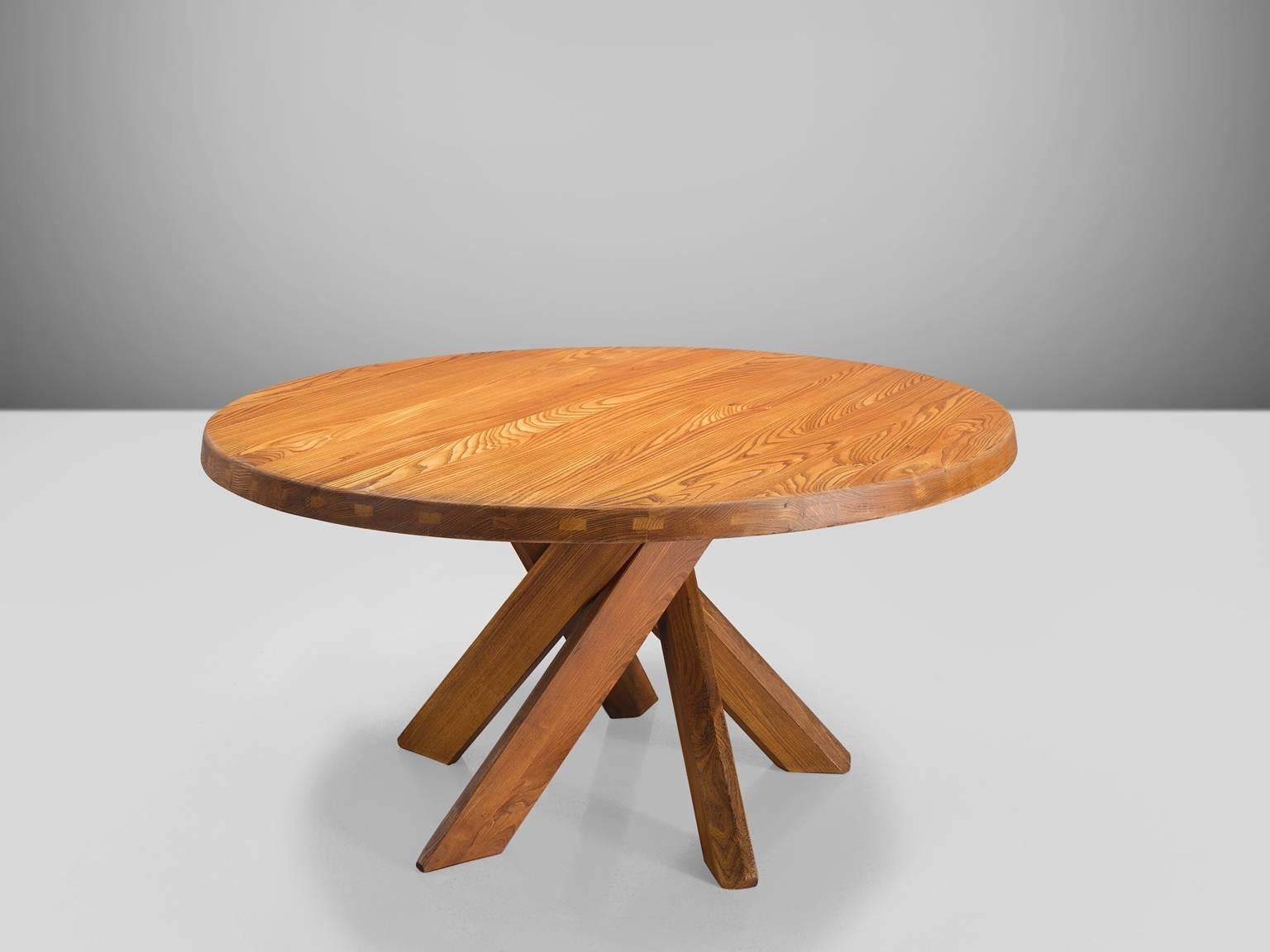 Pierre Chapo, dining table T21 Sfax, elm, France, 1960s.

This table is in a wonderful, patinated condition. The shape of the base creates a very open look and makes this an object to make a space more interesting. The perfectly made solid wood