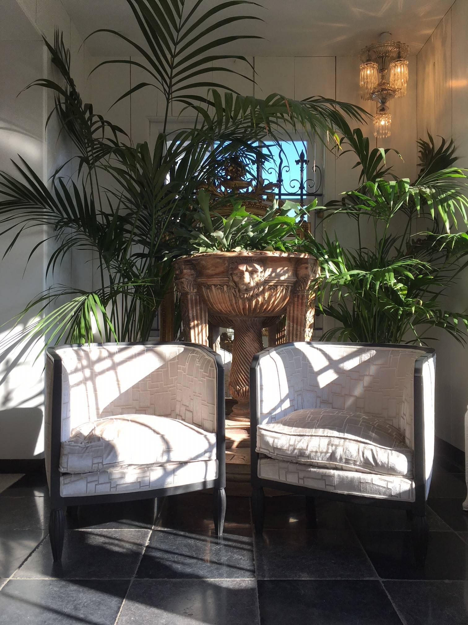 Pair of Beautiful Art Deco Armchairs with Velvet Upholstery In Good Condition In Baambrugge, NL