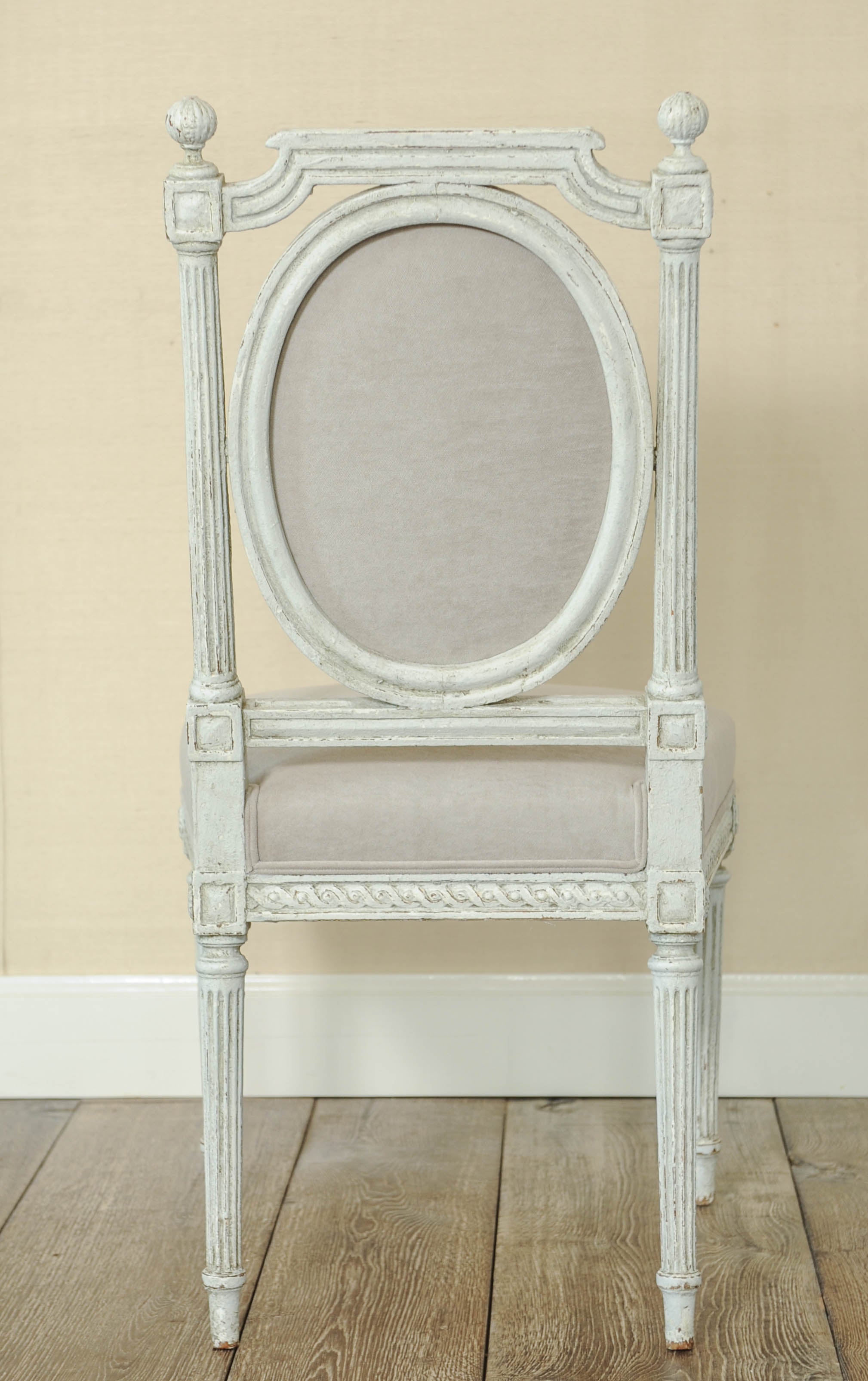 Set of Six White Painted Louis XVI/Seize Dining Chairs, 19th Century 2
