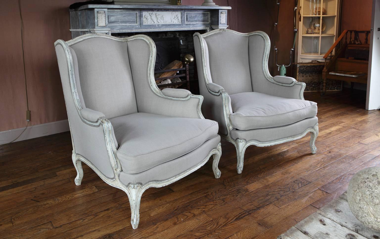 Louis XV Pair of Large 19th Century French White Painted Bergères or Fauteuils