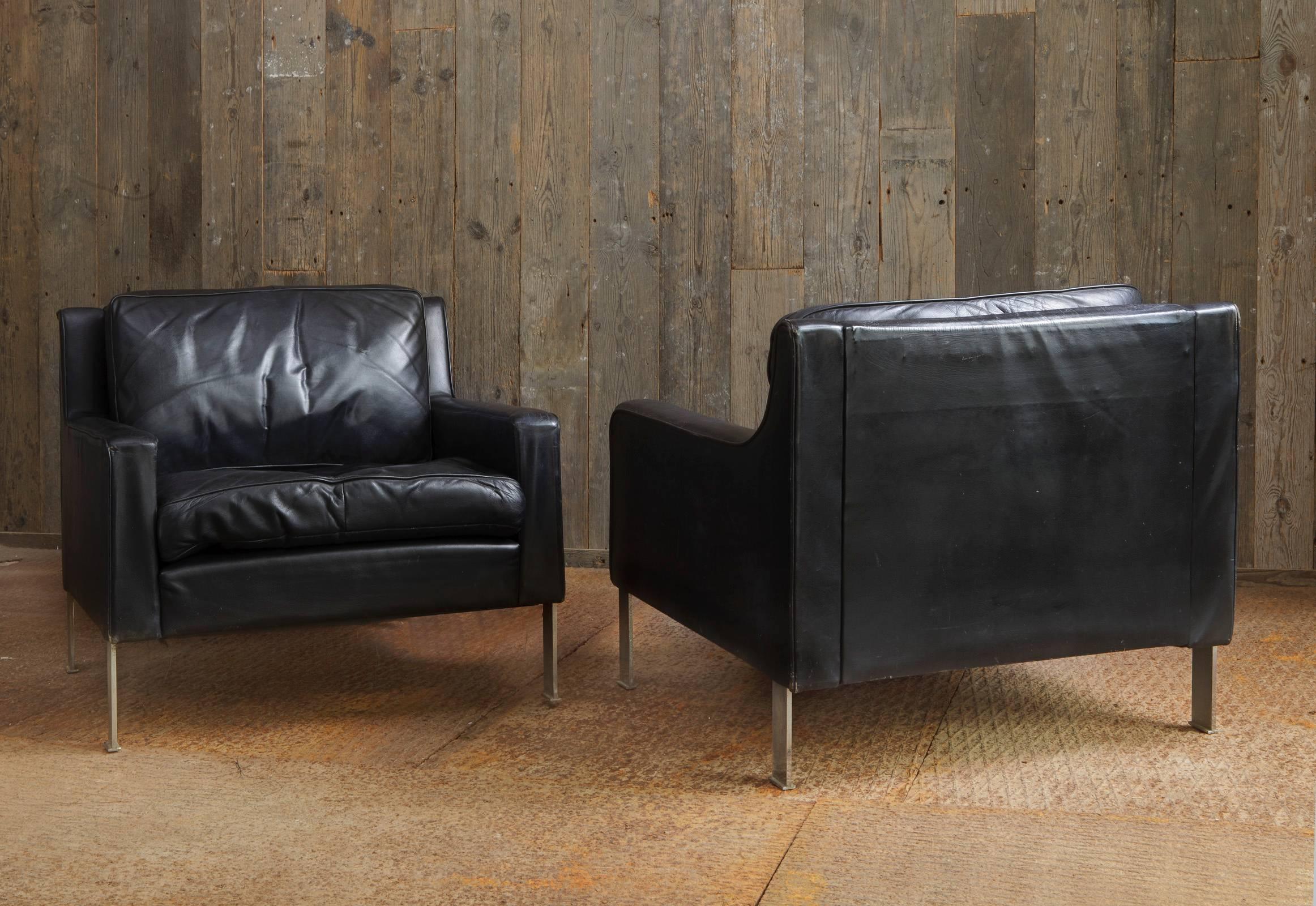 Pair of 1970s European Black Leather Club Chairs or Fauteuils 1