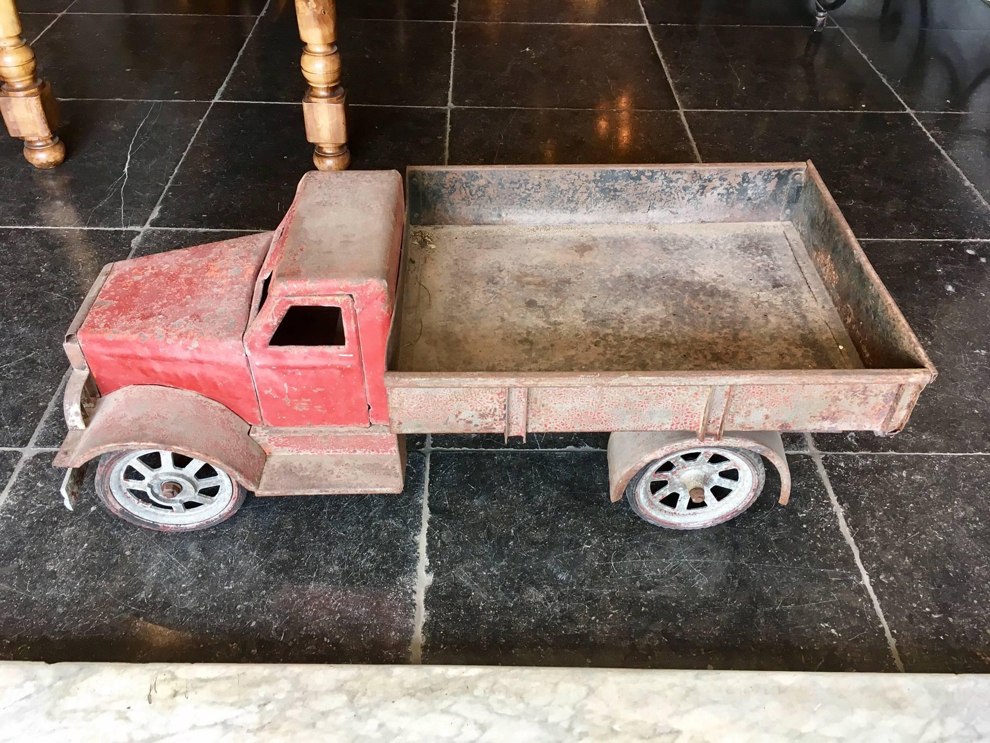 old model lorry