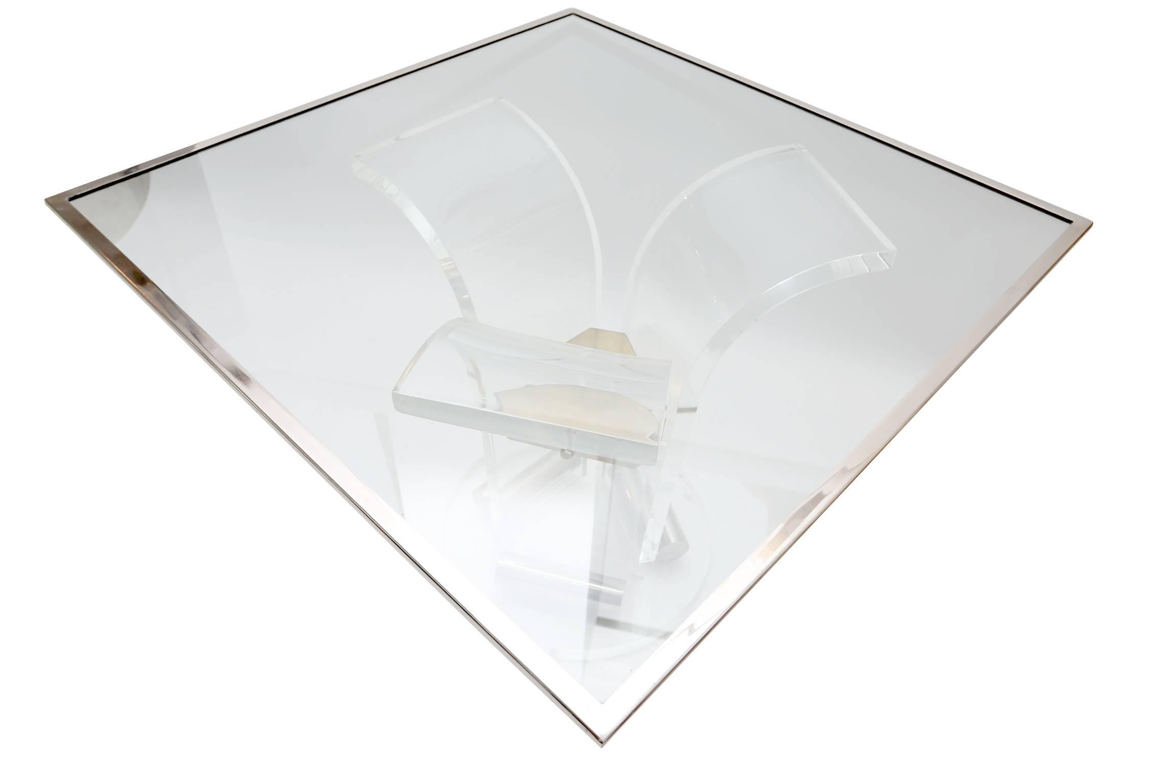 Lucite Dining Table In Excellent Condition In Antwerp, BE