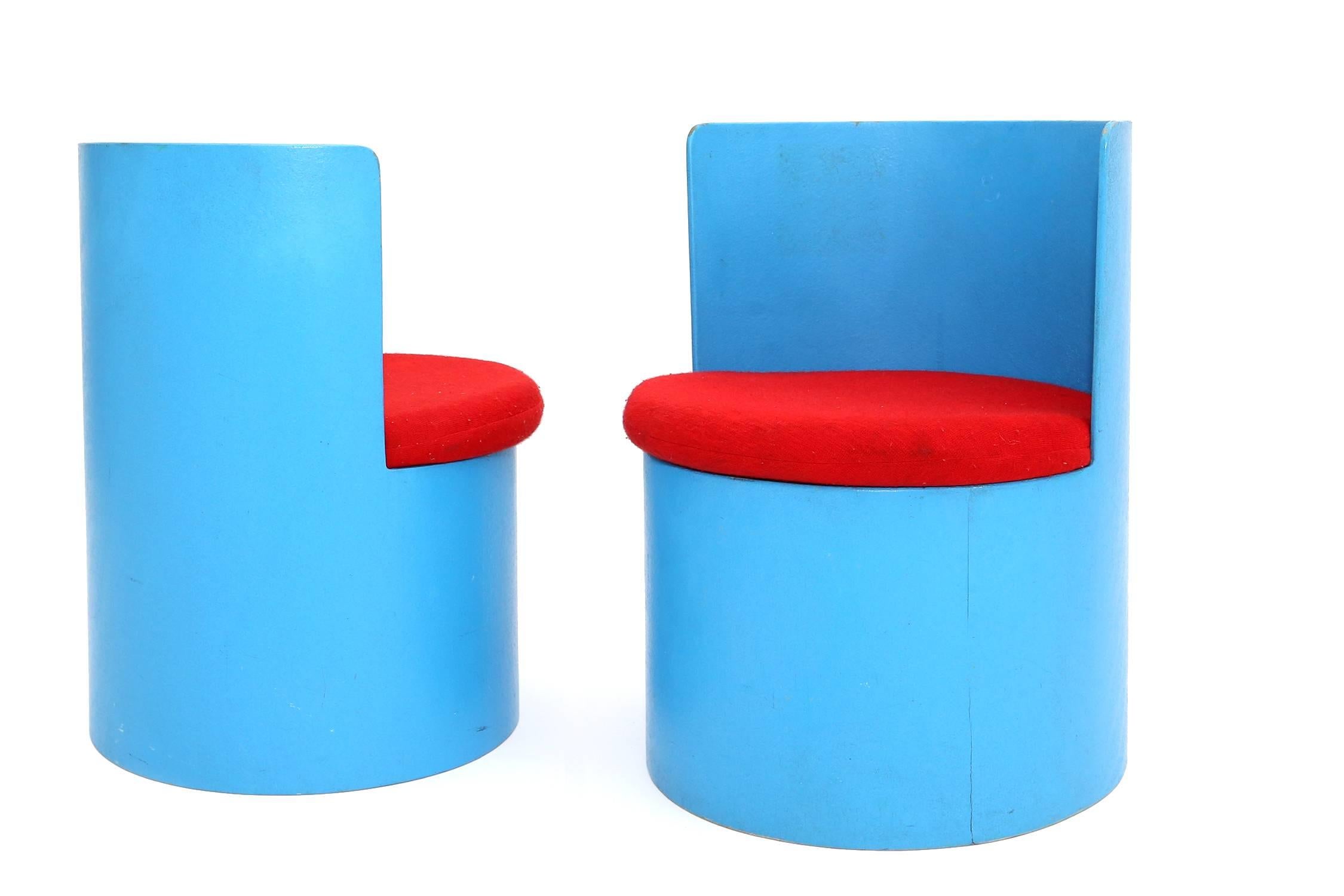 Mid-century modern Pair of  kids chairs,
circa 1950
Sky blue plywood frame.
Measures: Ø 33.5 x H 46 x SH 27 cm.
