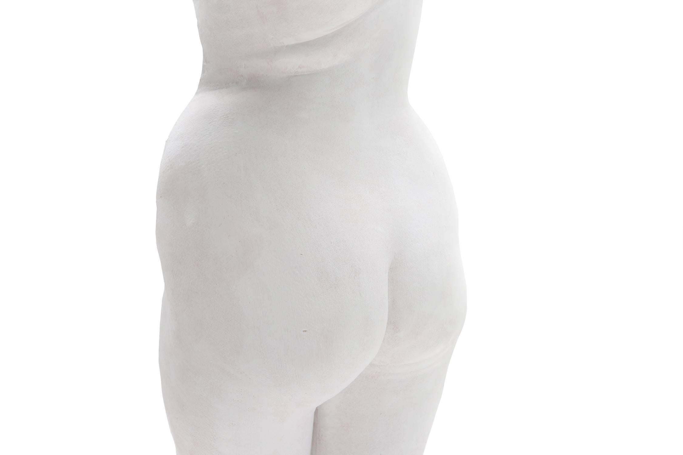 Art Deco female Plaster Sculpture by the Ghent Art school In Good Condition In Antwerp, BE