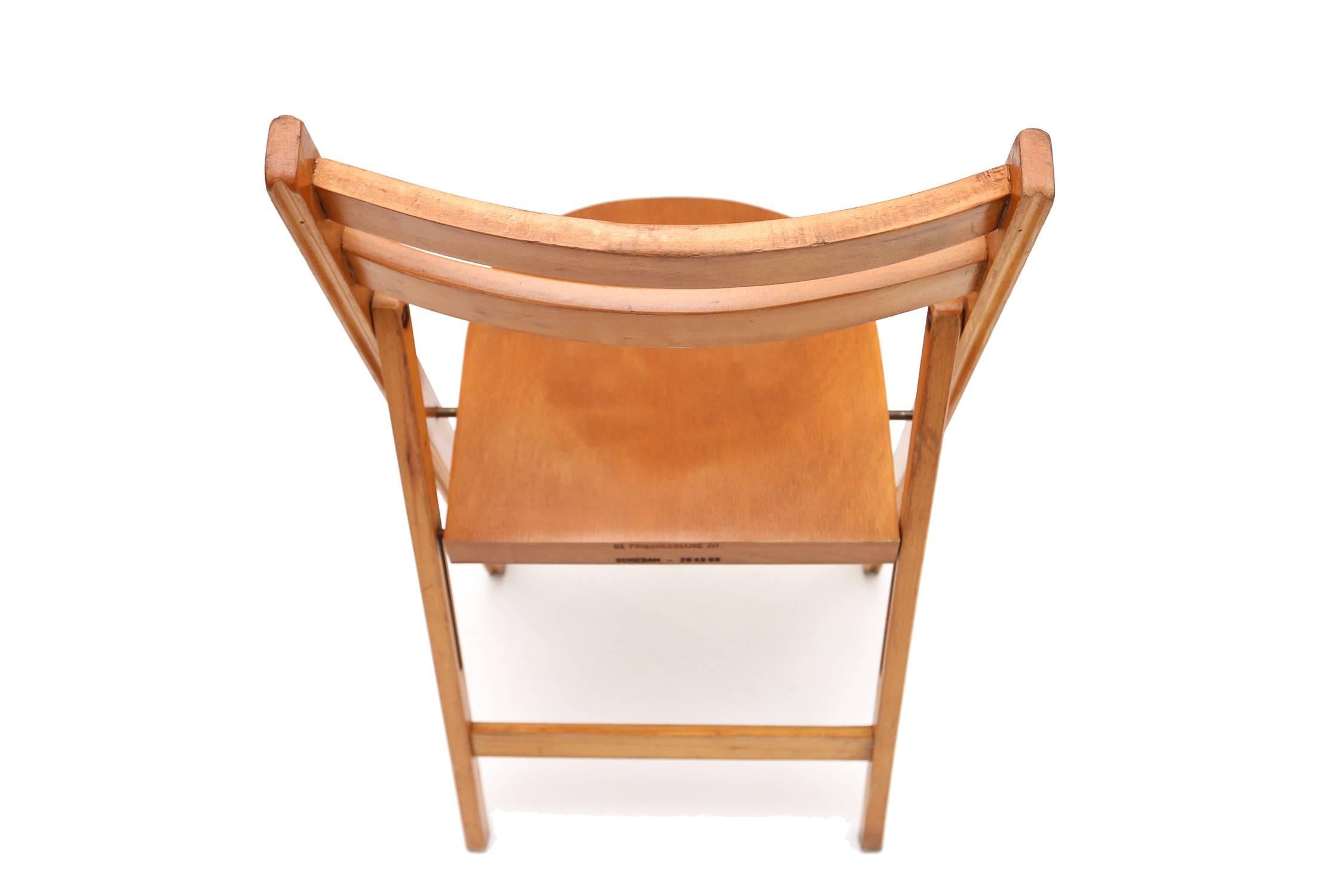 Dutch Mid-century modern vintage wooden stackable folding chairs For Sale