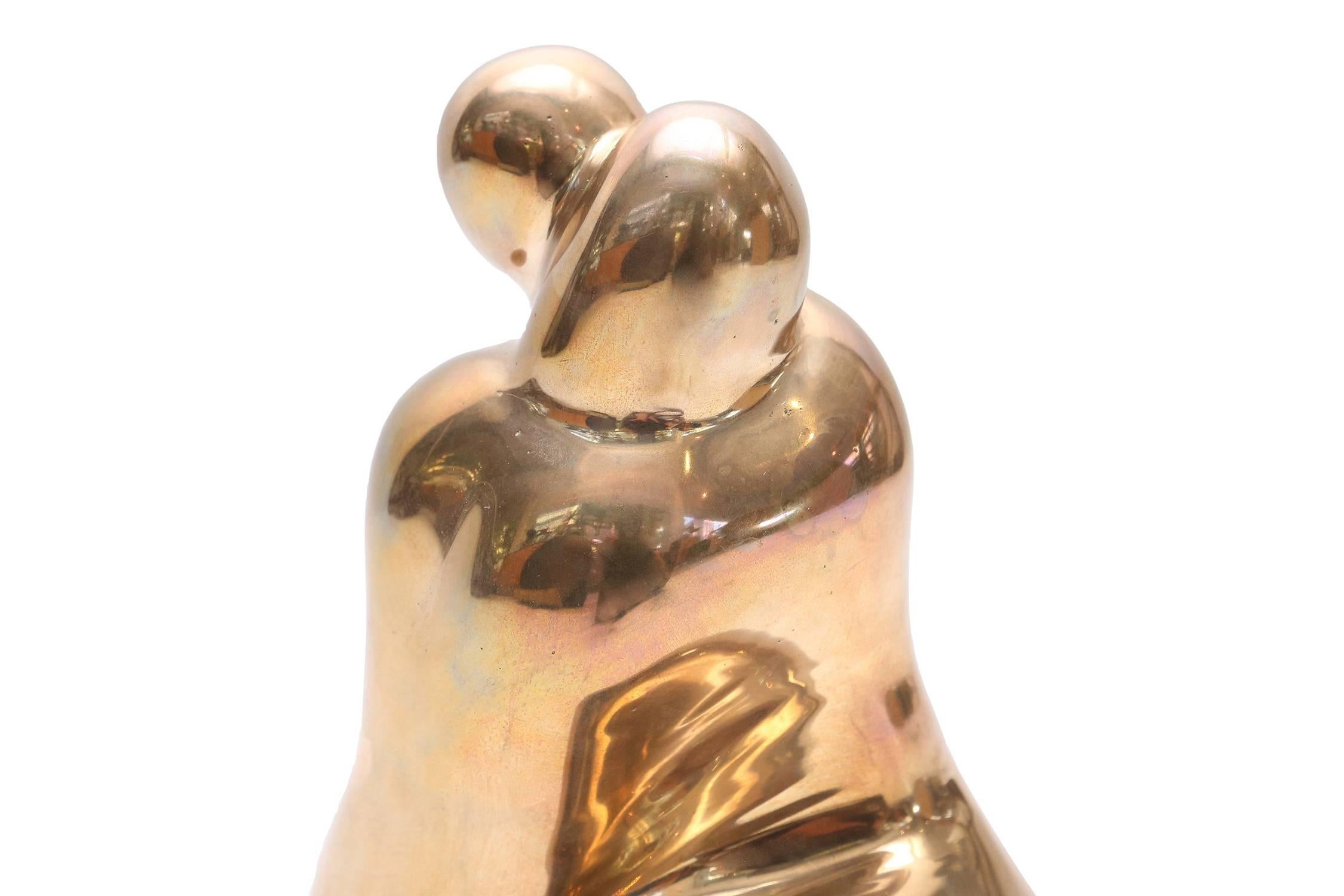 Bronze sculpture of two kissing persons.
Le baiser by Louis Tanari.
Measures: H 25 cm,
Finland, 1970s.
  