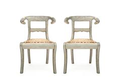 Waschtisch-Charis aus Repousse-Kunst