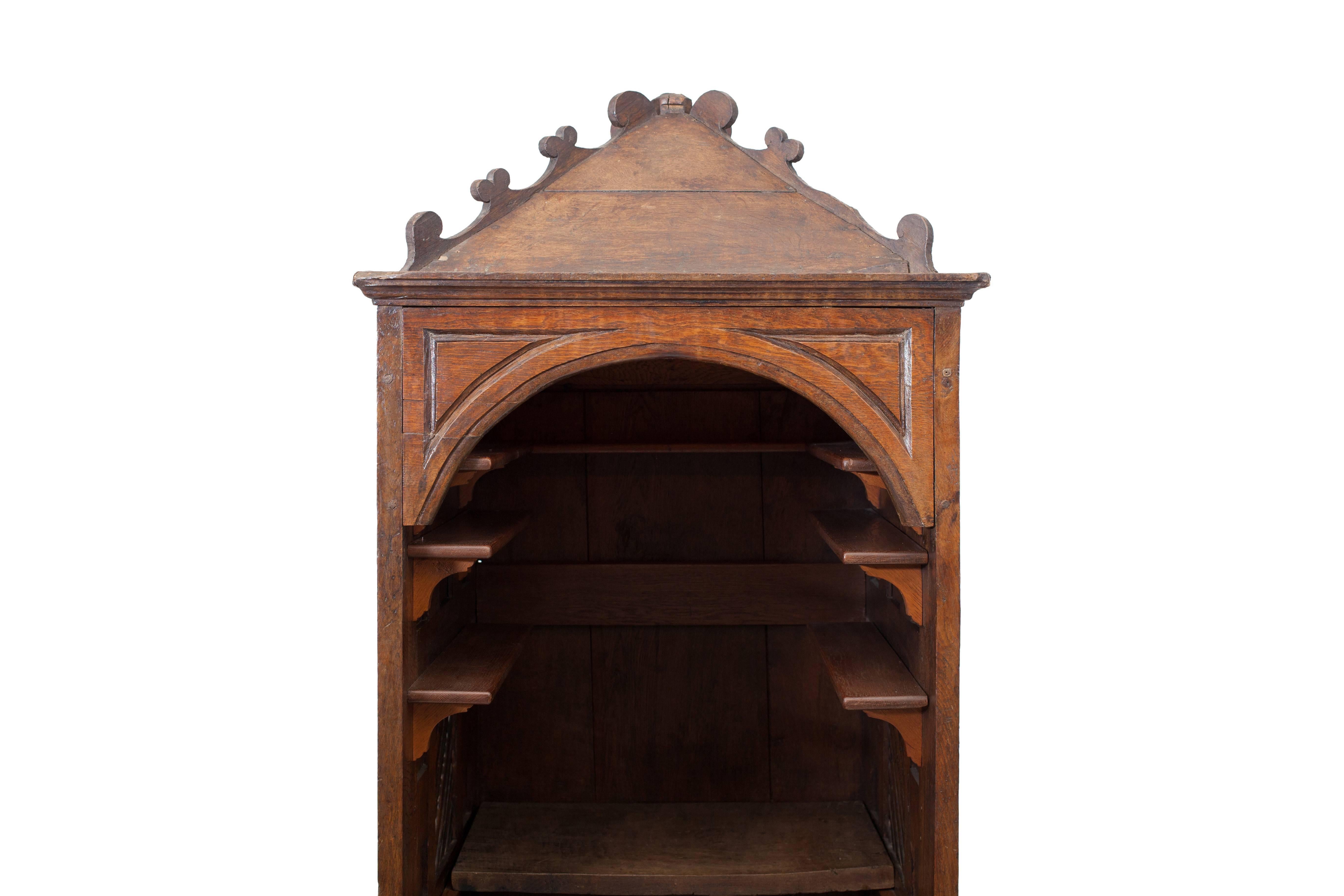 18th Century, Spanish Confessional In Excellent Condition In Antwerp, BE