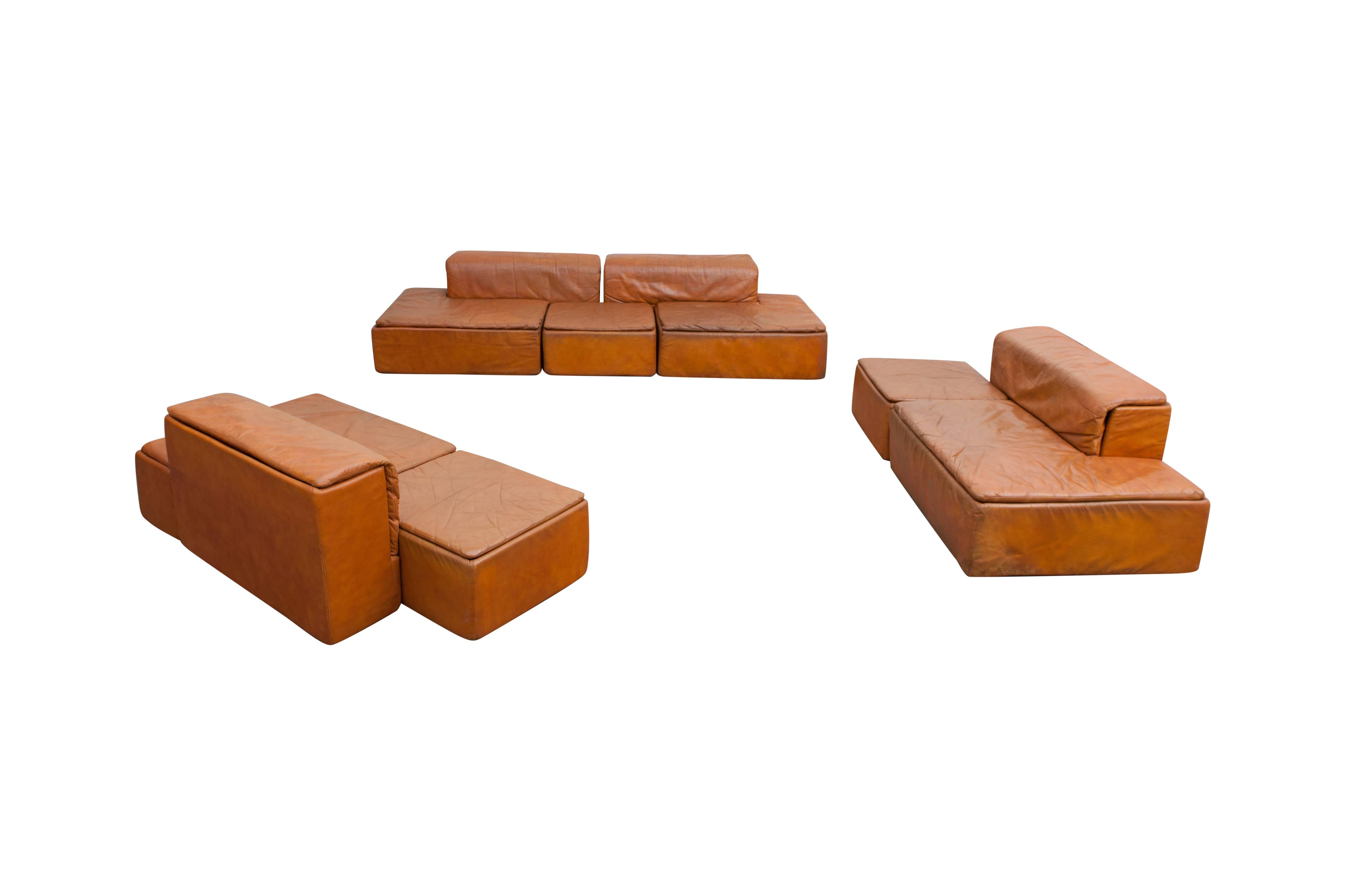 Modular Set of “Paione” Leather Sofa’s by Claudio Salocchi for Sormani In Good Condition In Antwerp, BE