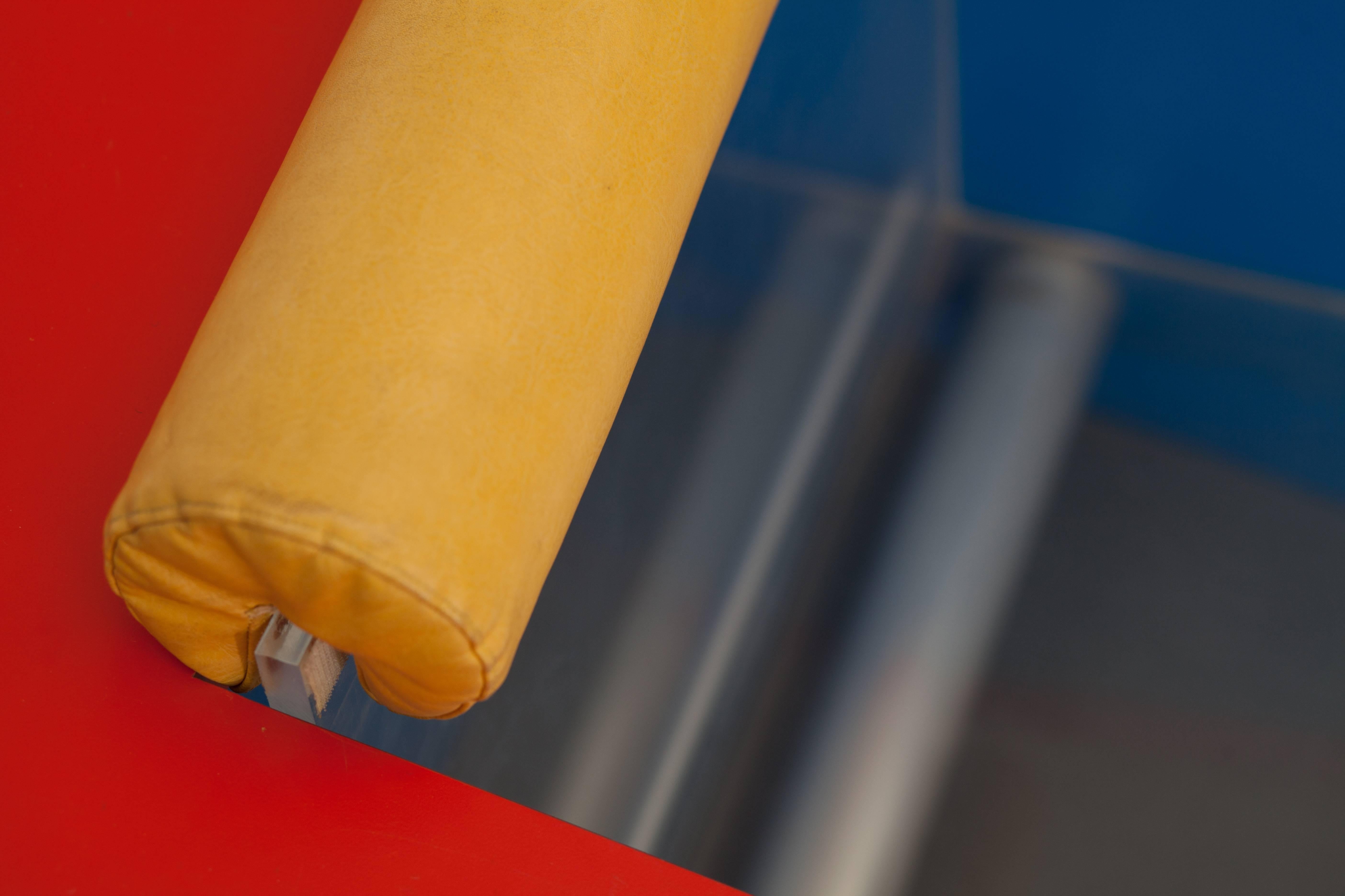 Memphis style Unusual Pair of Blue, Red and Yellow Chairs In Good Condition In Antwerp, BE