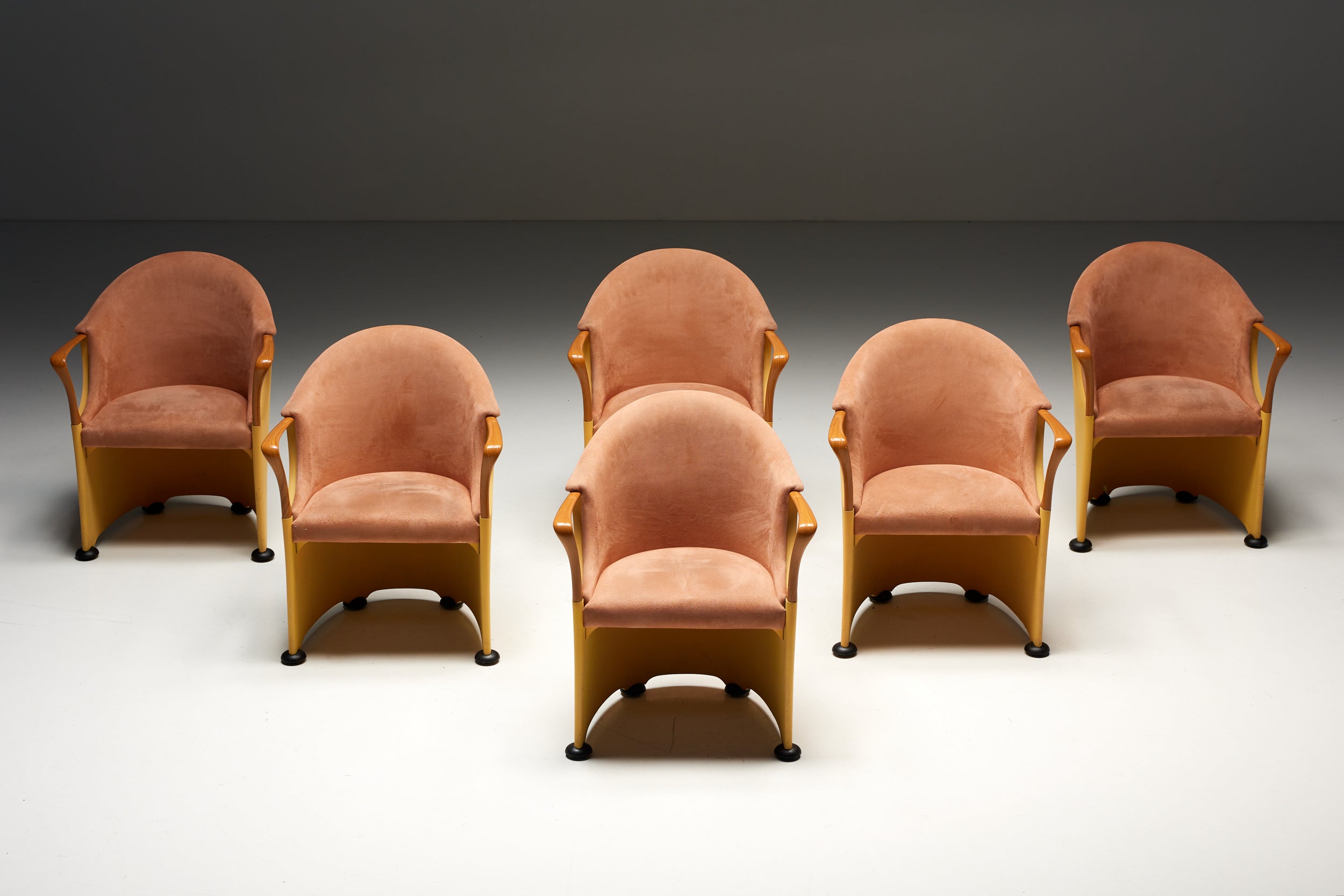 Chaises de salle à manger Tronetto, un superbe ensemble de 6 chaises conçues par Luigi Origlia et produites par la société de meubles italienne Origlia Italy vers 1990. Ces chaises présentent une combinaison unique de caractéristiques qui les font