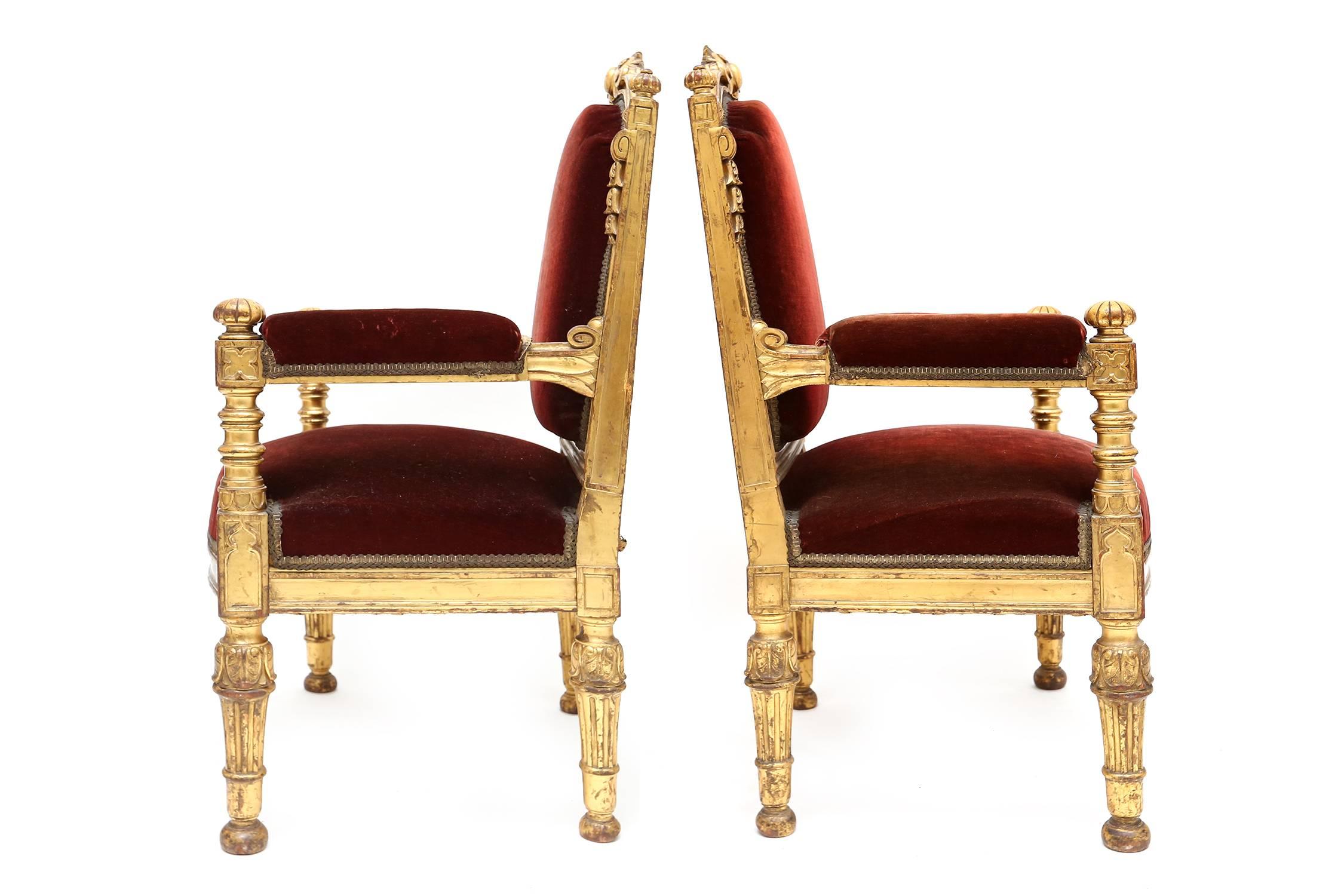 Golden throne chairs in 
burgundy red velvet,
19th century, Italy.
Would fit well in a hollywood regency inspired eclectic interior


  