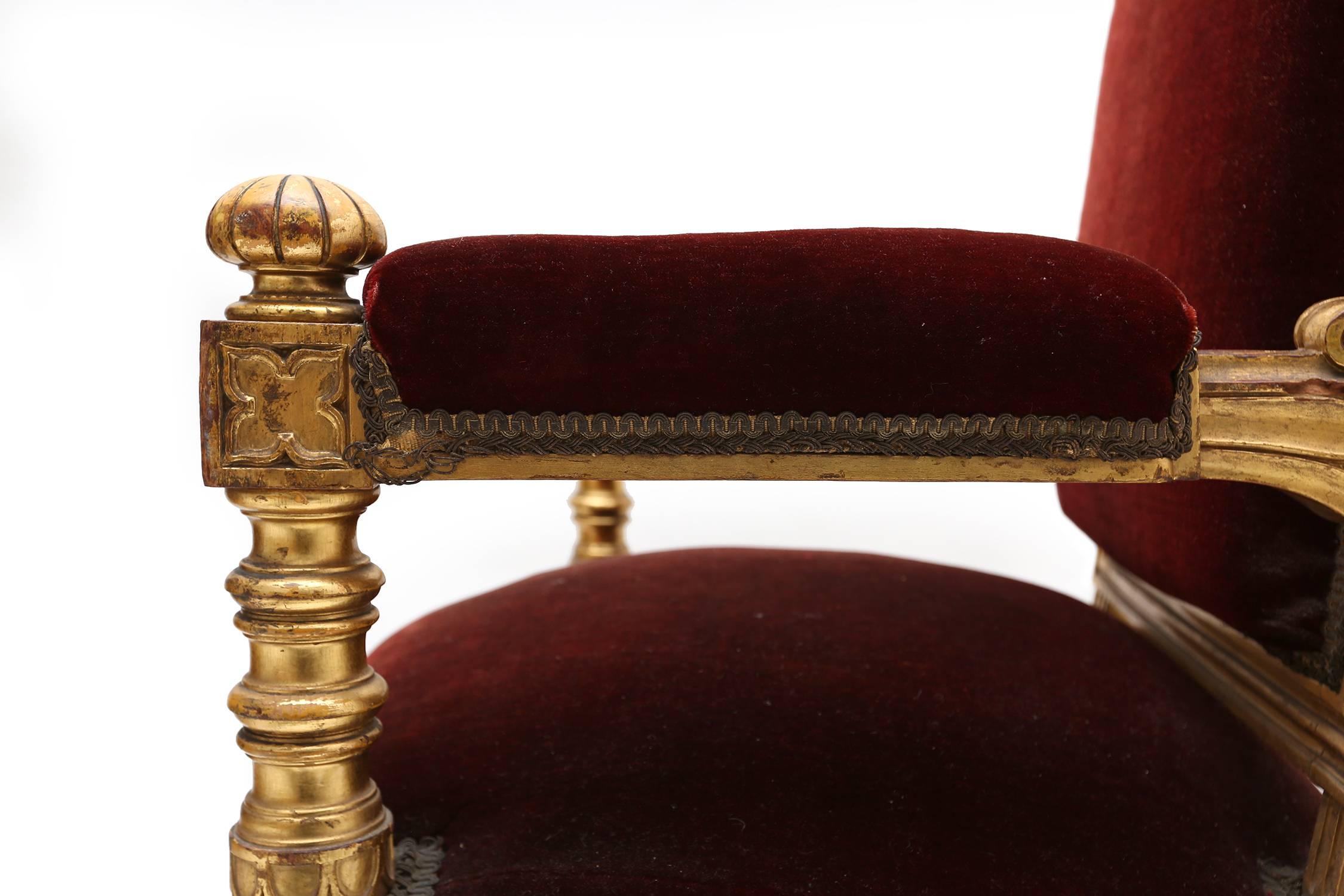 Antique neoclassical Giltwood and Velvet Armchairs In Good Condition In Antwerp, BE