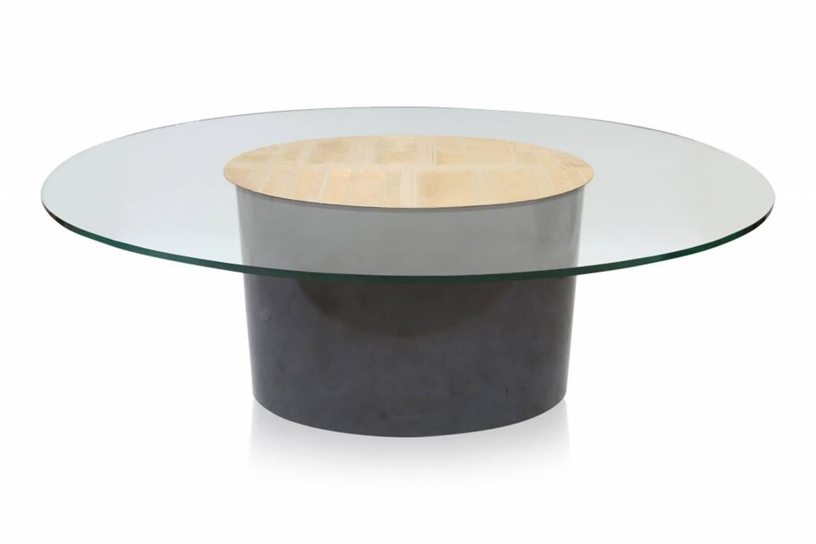 Brass arched Signed one-of-a-kind oval dining table by Belgium designer Christian Krekels, 1970s

Model: Escalade. The table is made of brass etched centrepiece,
with a black laminated oval base, and 1