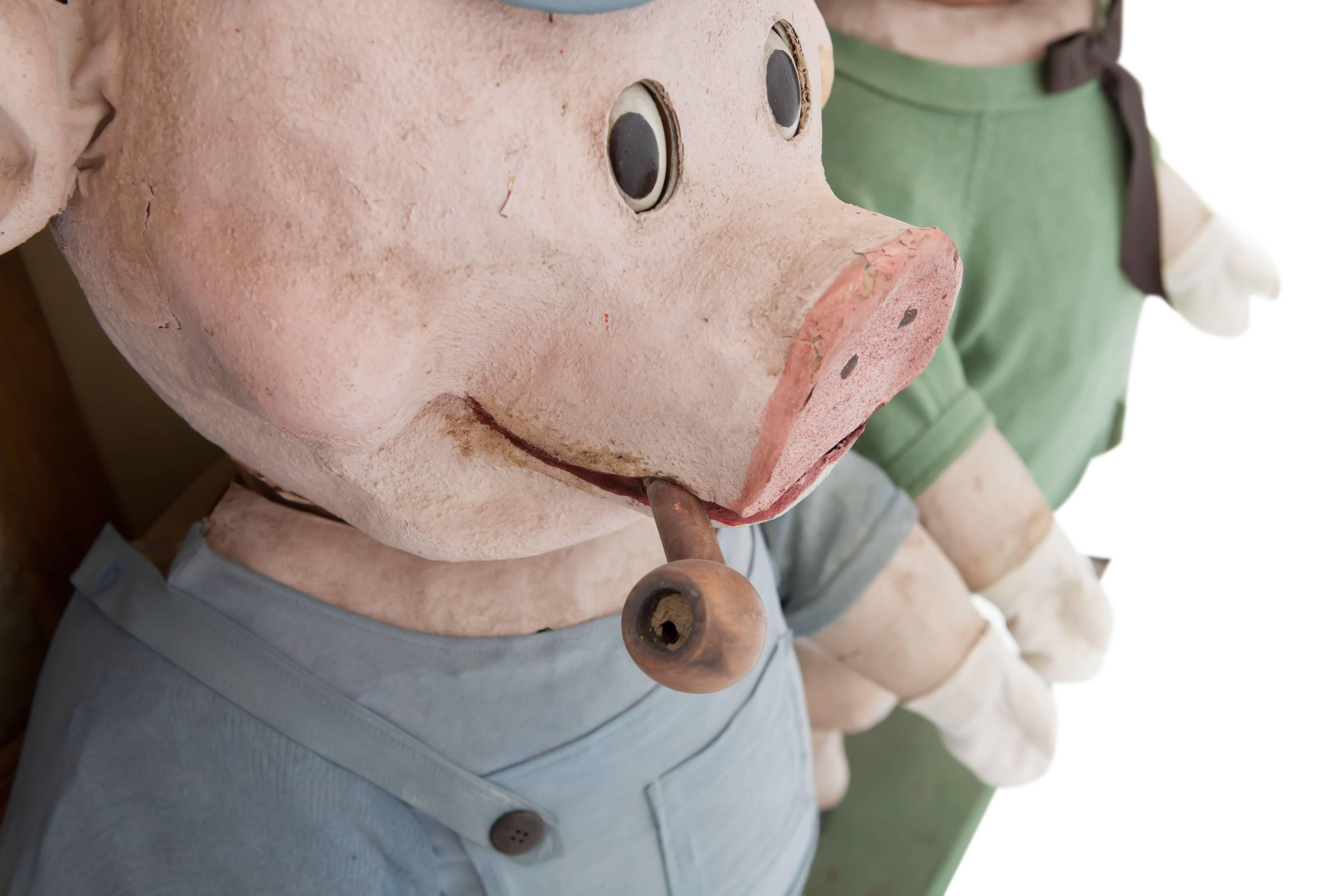 Decorative puppetry displaying Joseph Jacobs fable Three Little Pigs 1930 In Good Condition In Antwerp, BE