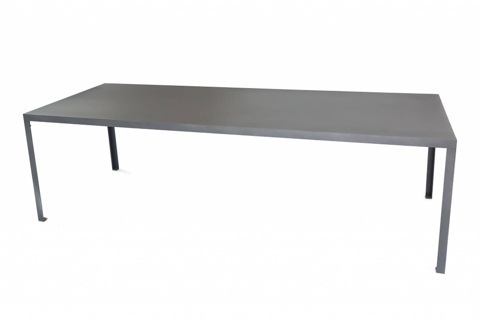 Maarten van Severen
aluminum table, rare design, 1980s.

Measures: L 240cm, D 90cm, H 73cm.