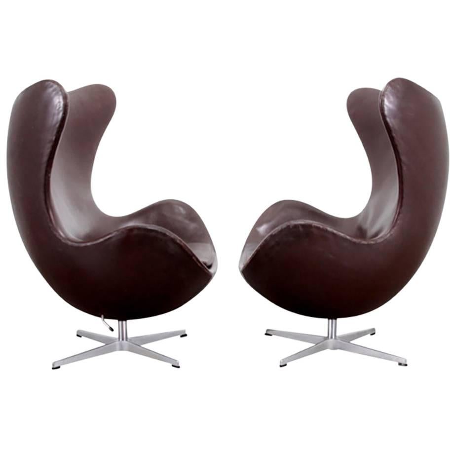 Dark Brown Egg Chair by Arne Jacobsen