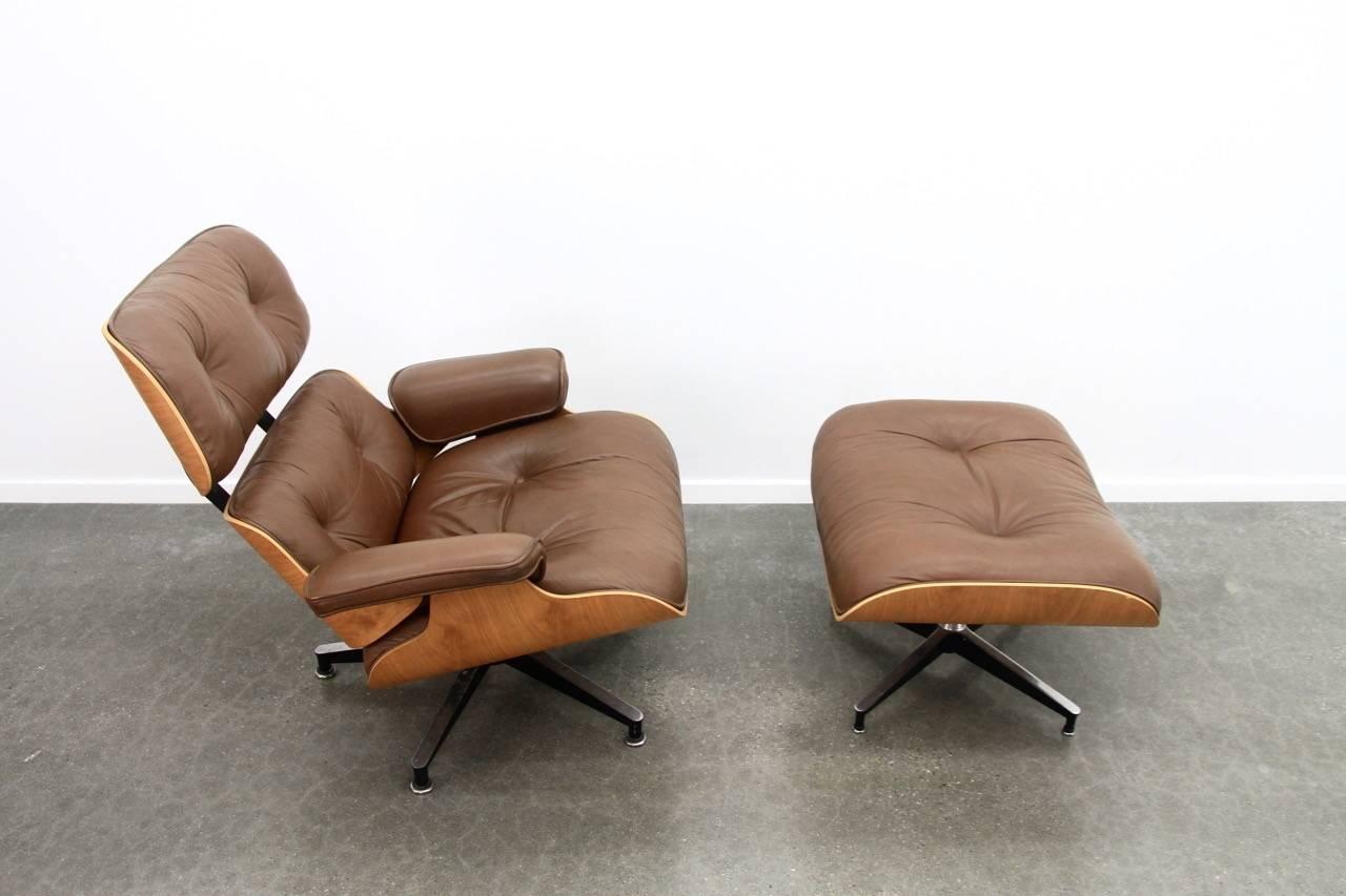 Eames Lounge Chair and Ottoman in Walnut and Brown Leather, 1970s 1