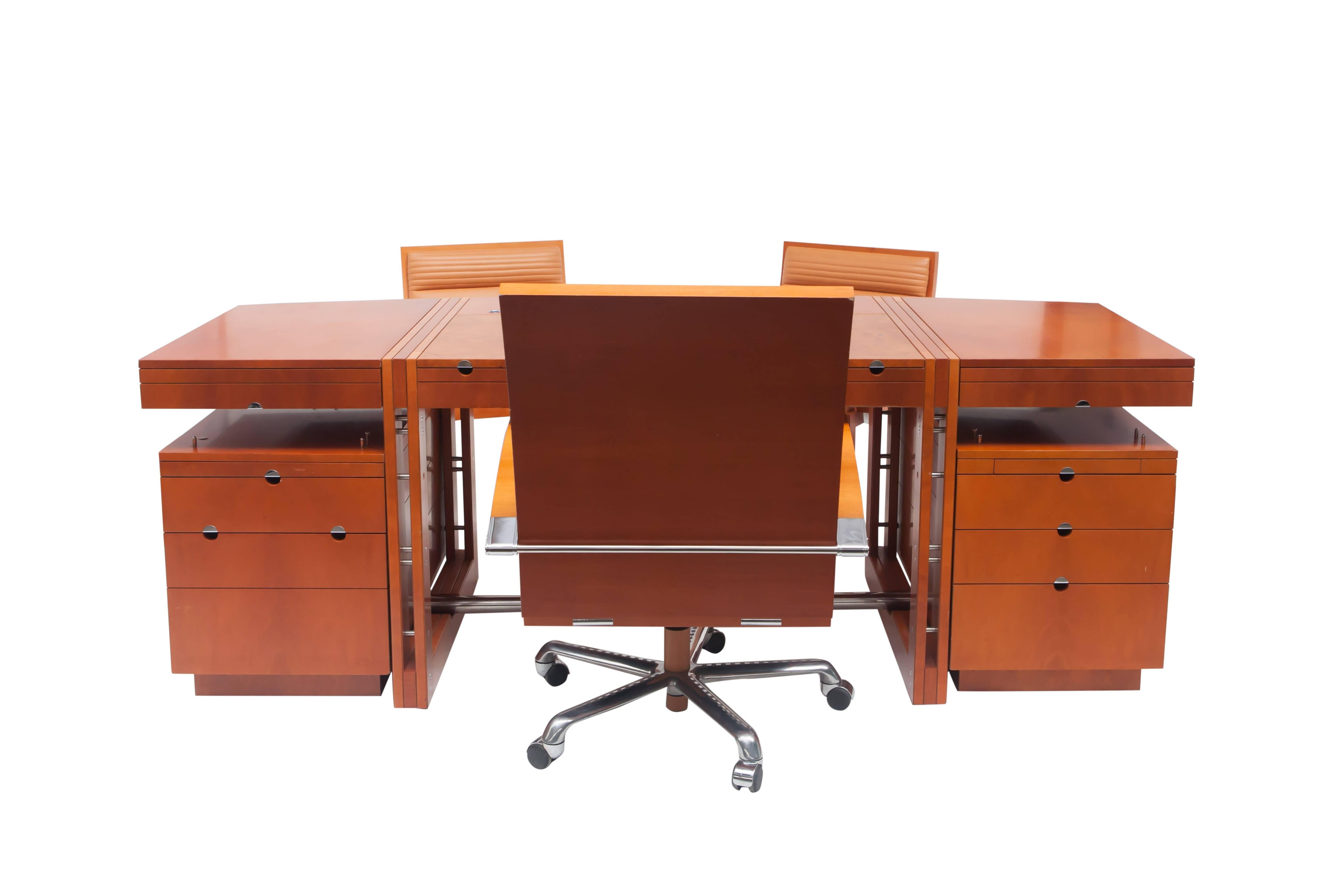 Oak Luxury 'Target' Desk by Jaime Tresserra
