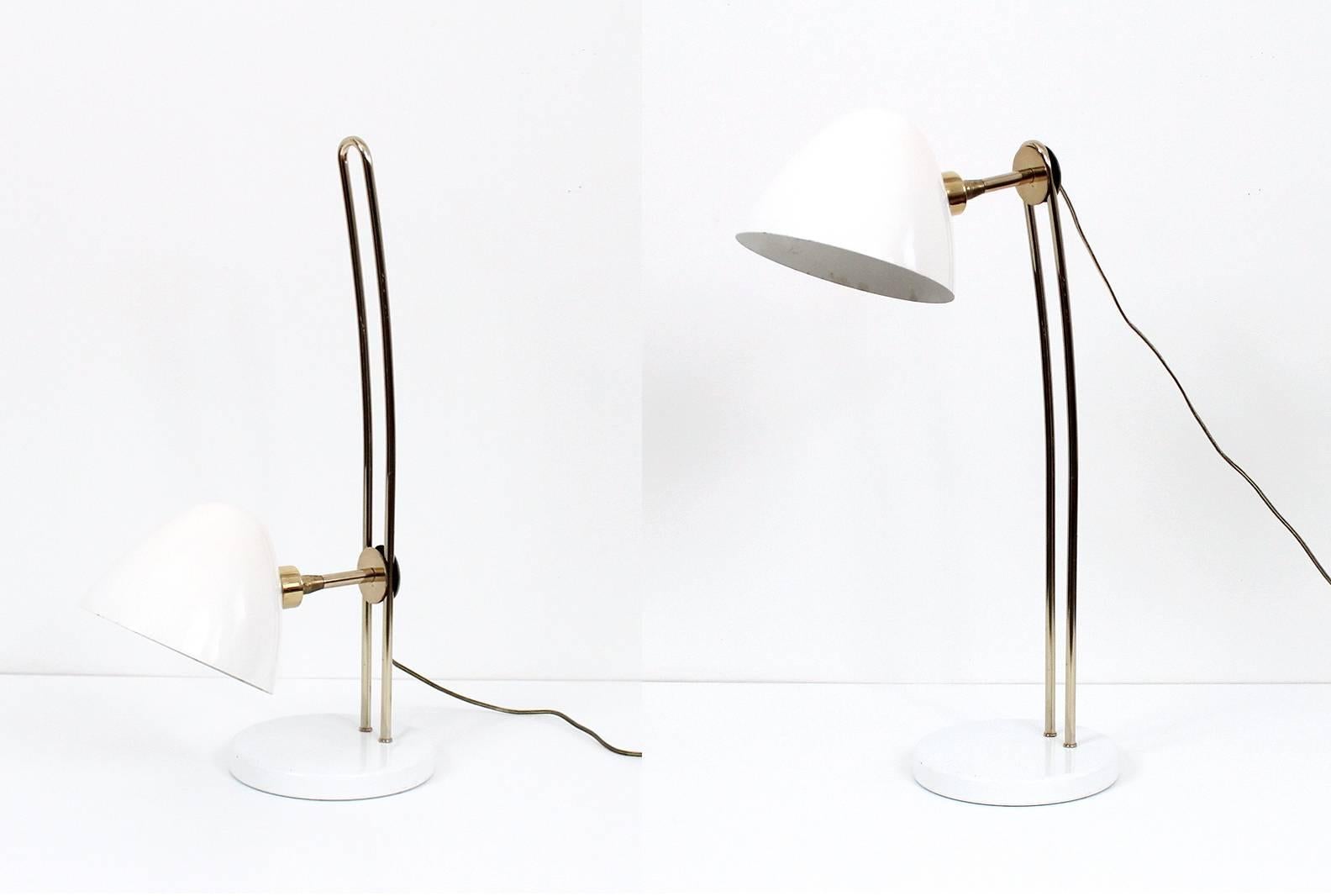 Mid-20th Century Rare Lightolier Enameled Metal and Brass Desk Lamp