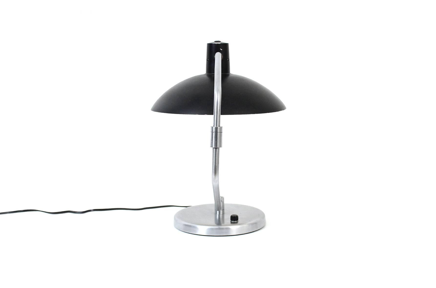 Clay Michie for Knoll Desk Lamp In Good Condition In Waltham, MA