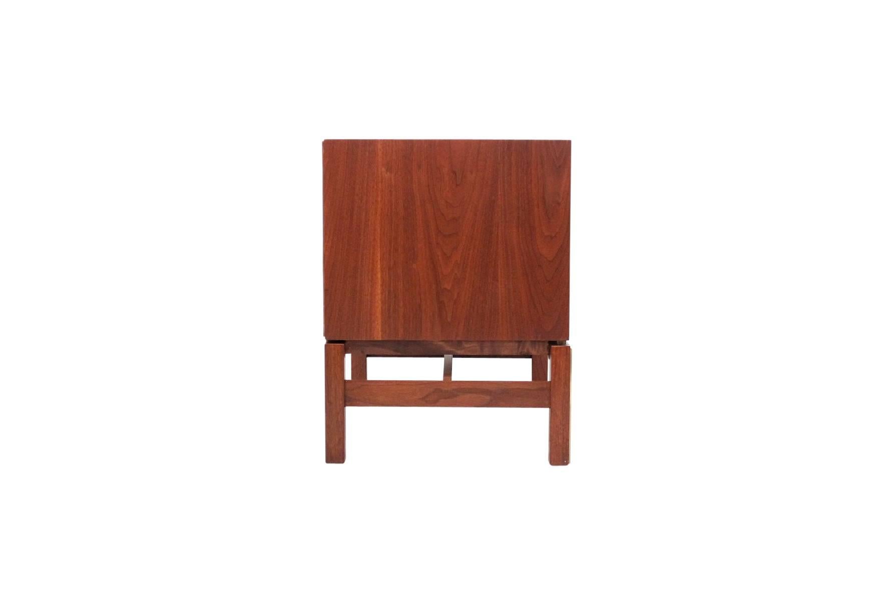 American Pair of Nightstands by Johnson Furniture