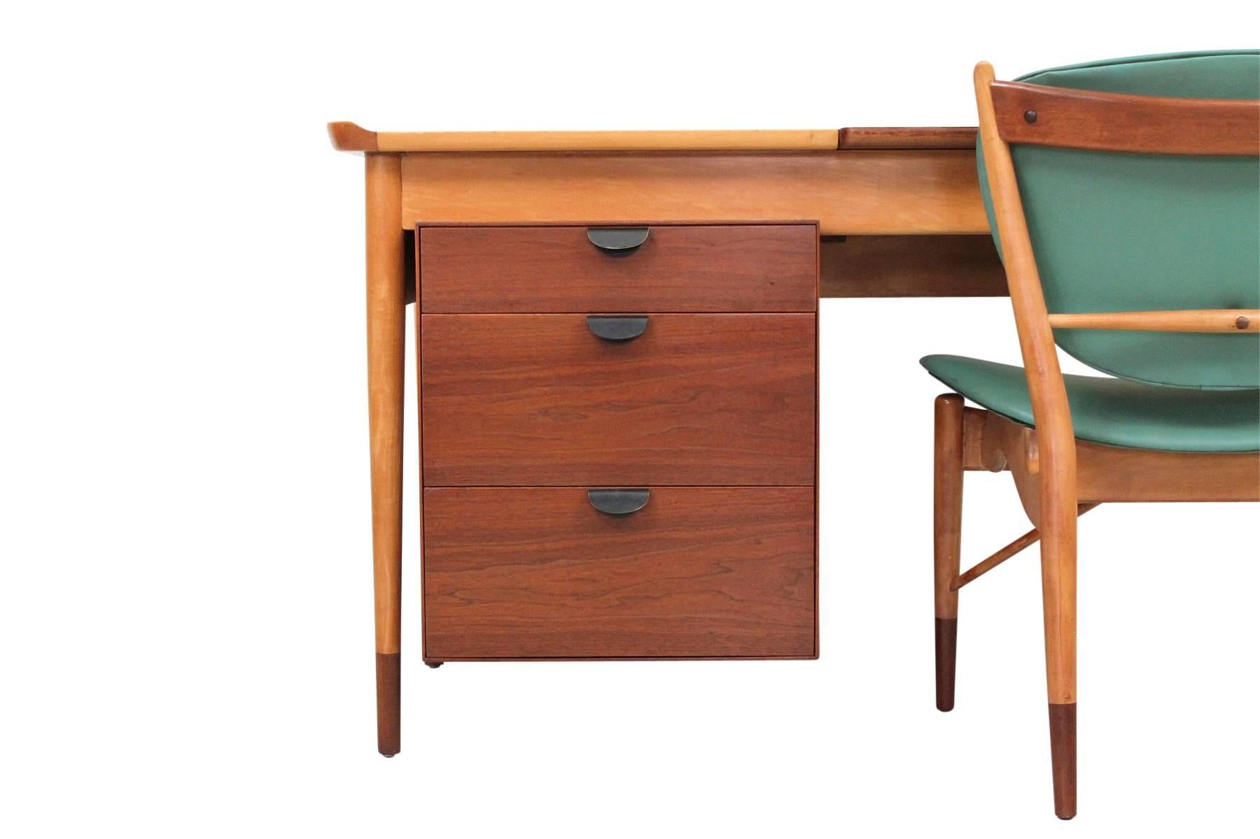 Finn Juhl for Baker Desk and Chair In Excellent Condition In Waltham, MA